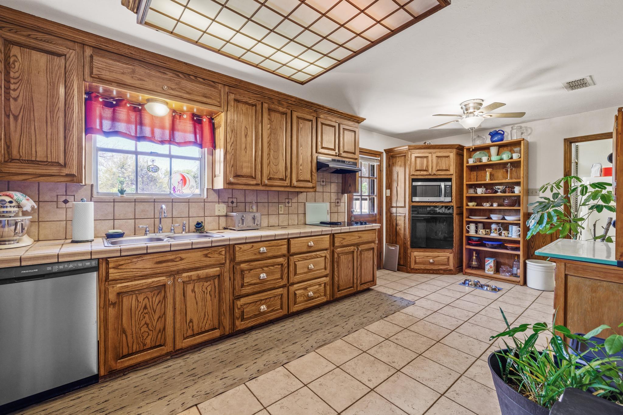 3605 Del Norte Blvd Property Photo 18