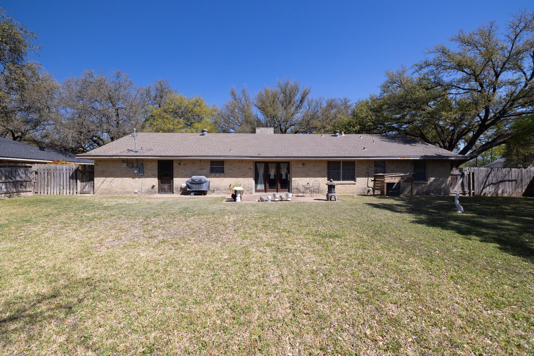 3605 Del Norte Blvd Property Photo 23