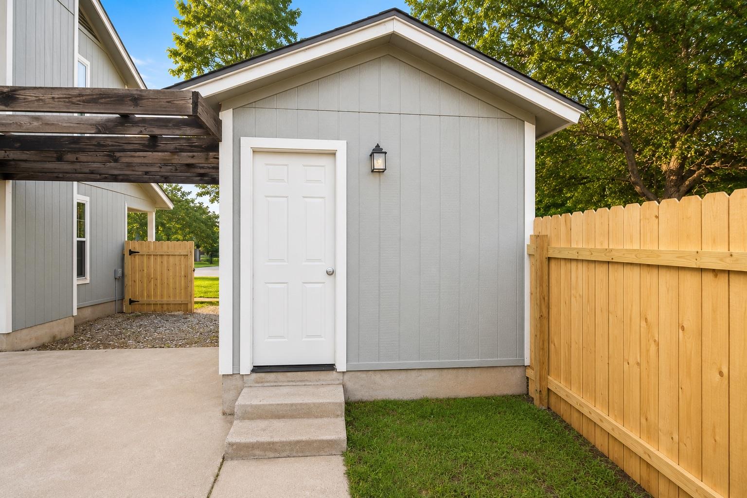 8807 Springmail Cir #a Property Photo 3
