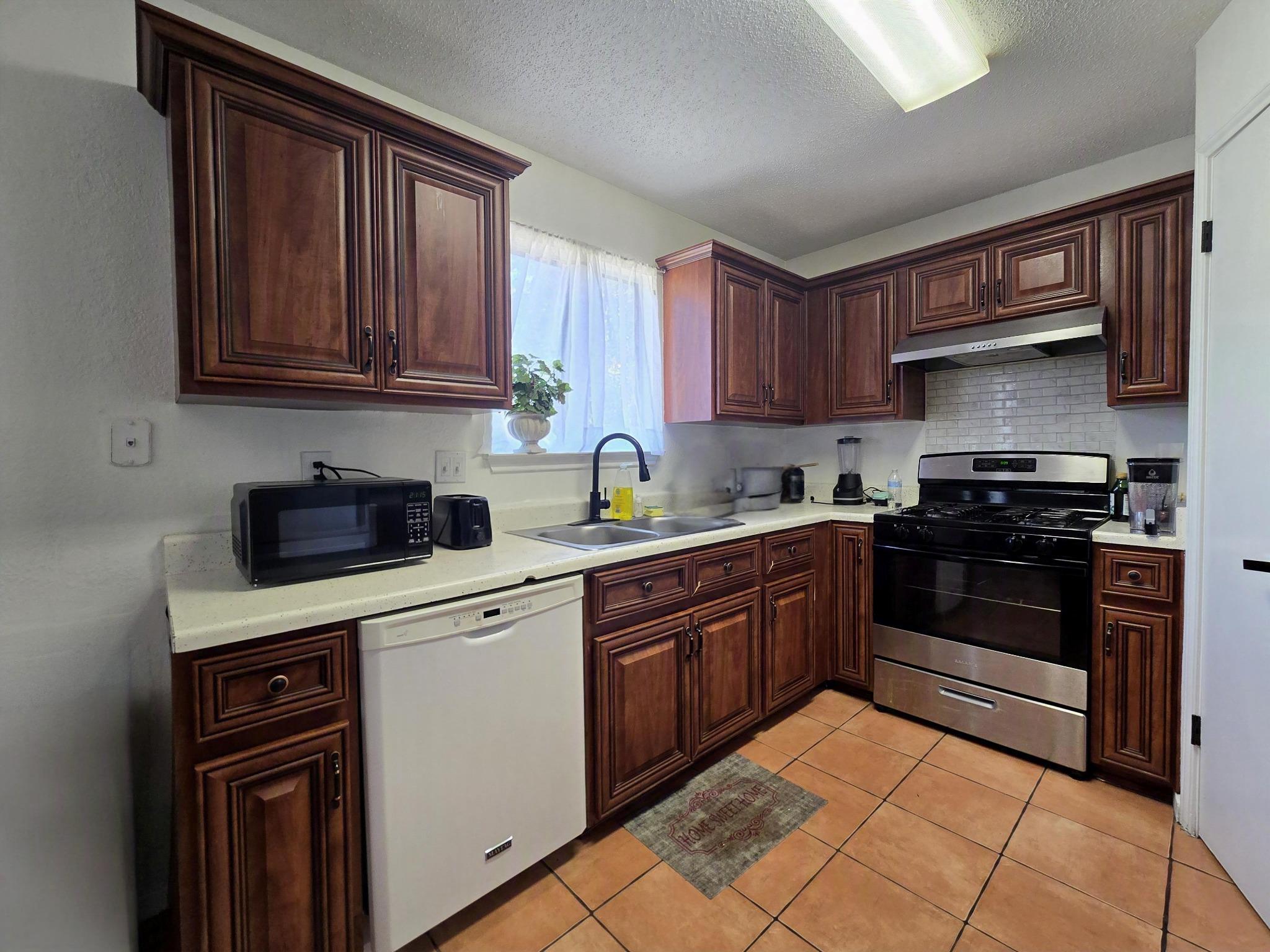 9509411 Property Photo 10