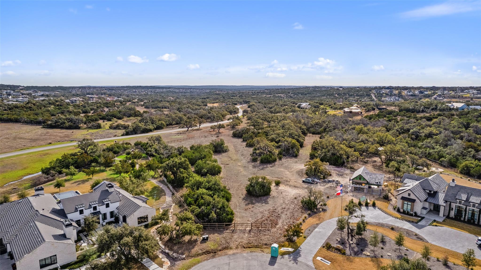 9121 Robinson Family Rd Property Photo 1