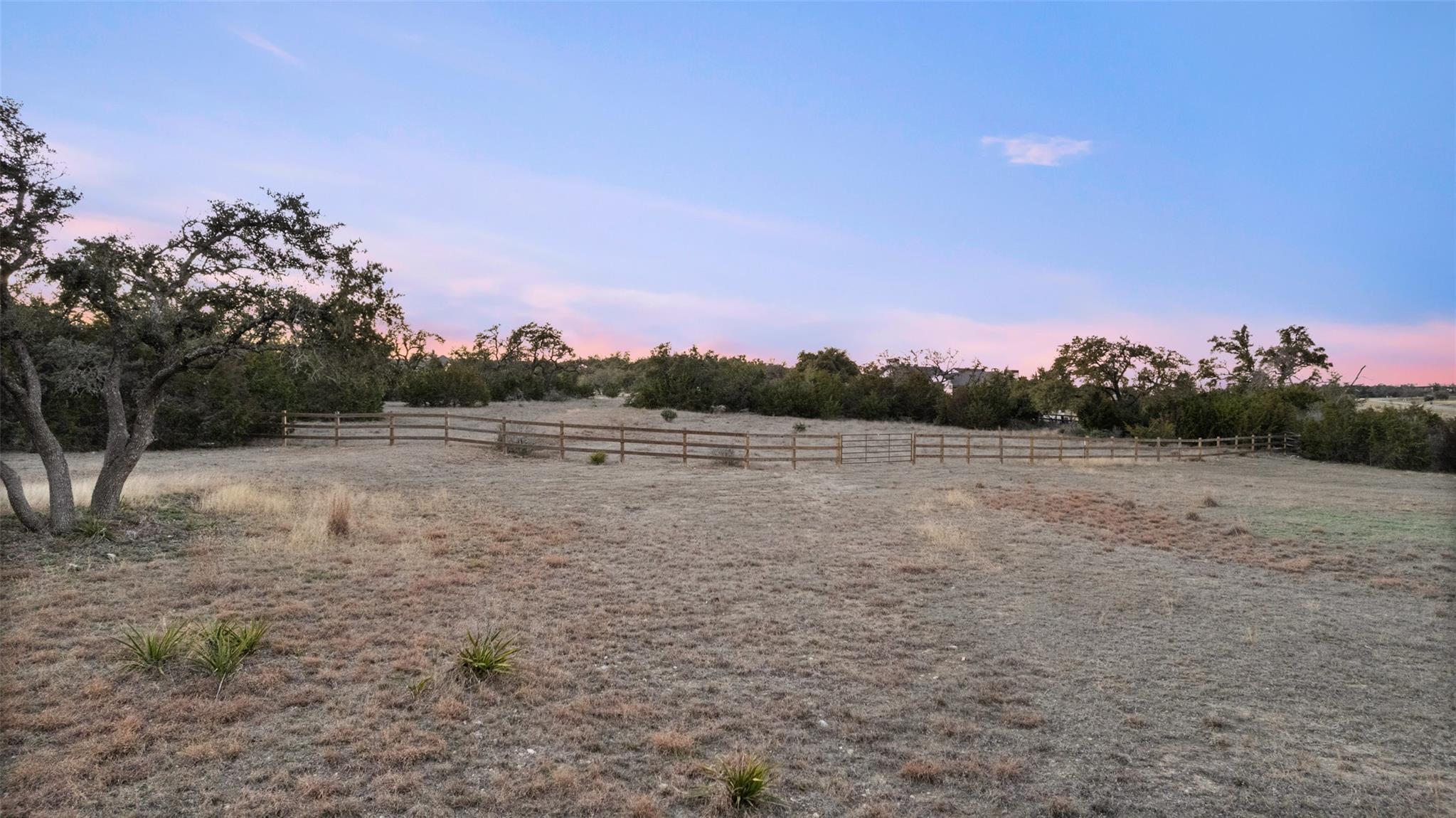 9121 Robinson Family Rd Property Photo 17