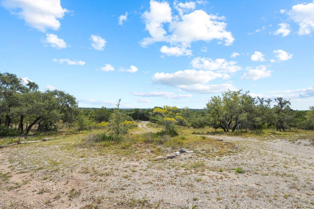 700 Rolling Hills Dr Property Photo 10
