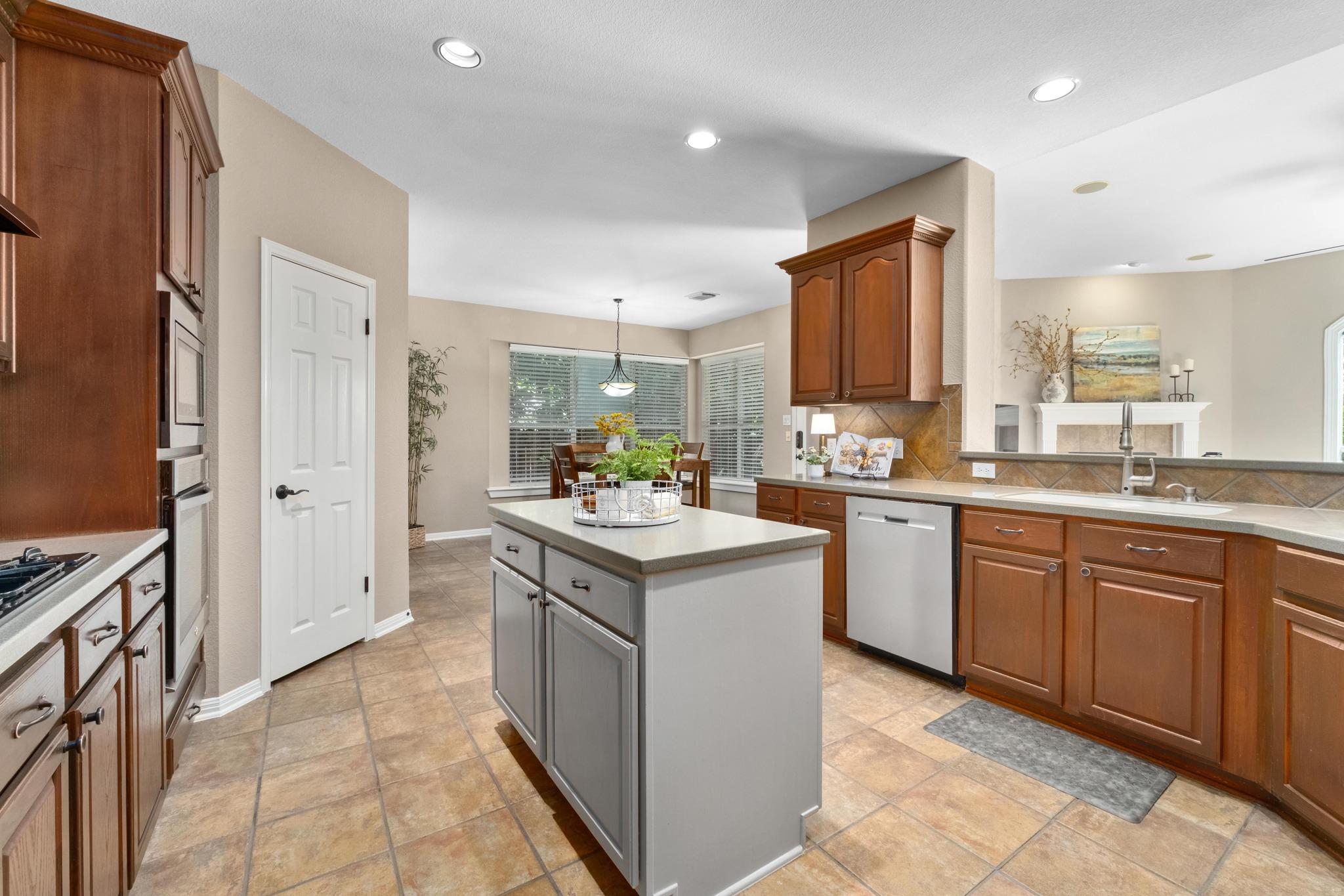 2705 Wolkin Cv Property Photo 11