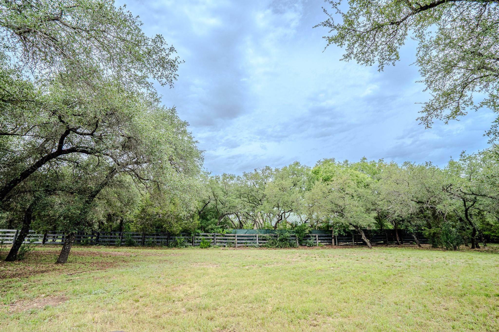 2320 Kellie Brooke Rd Property Photo 4