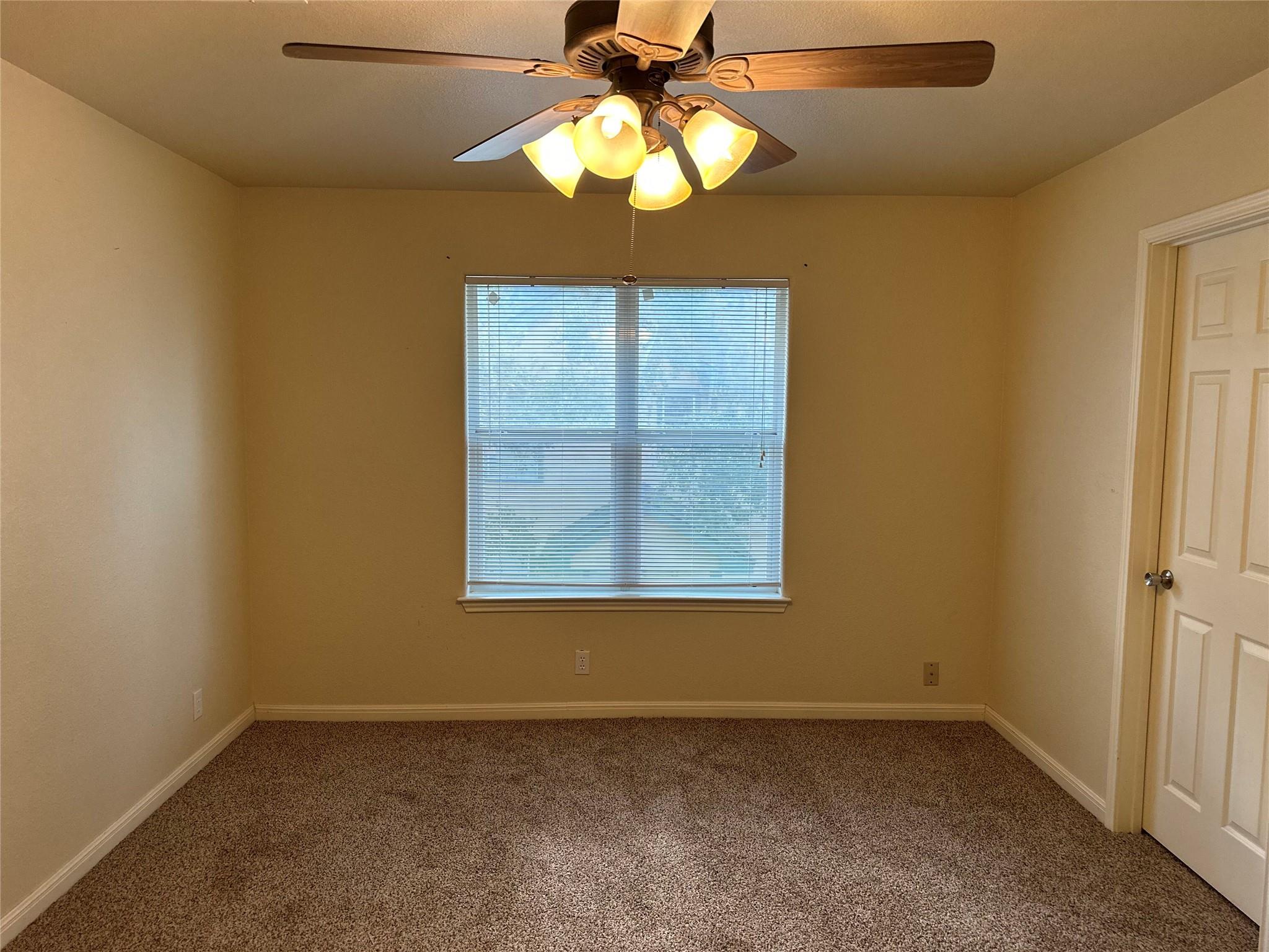 900 Pecan St #203 Property Photo 3