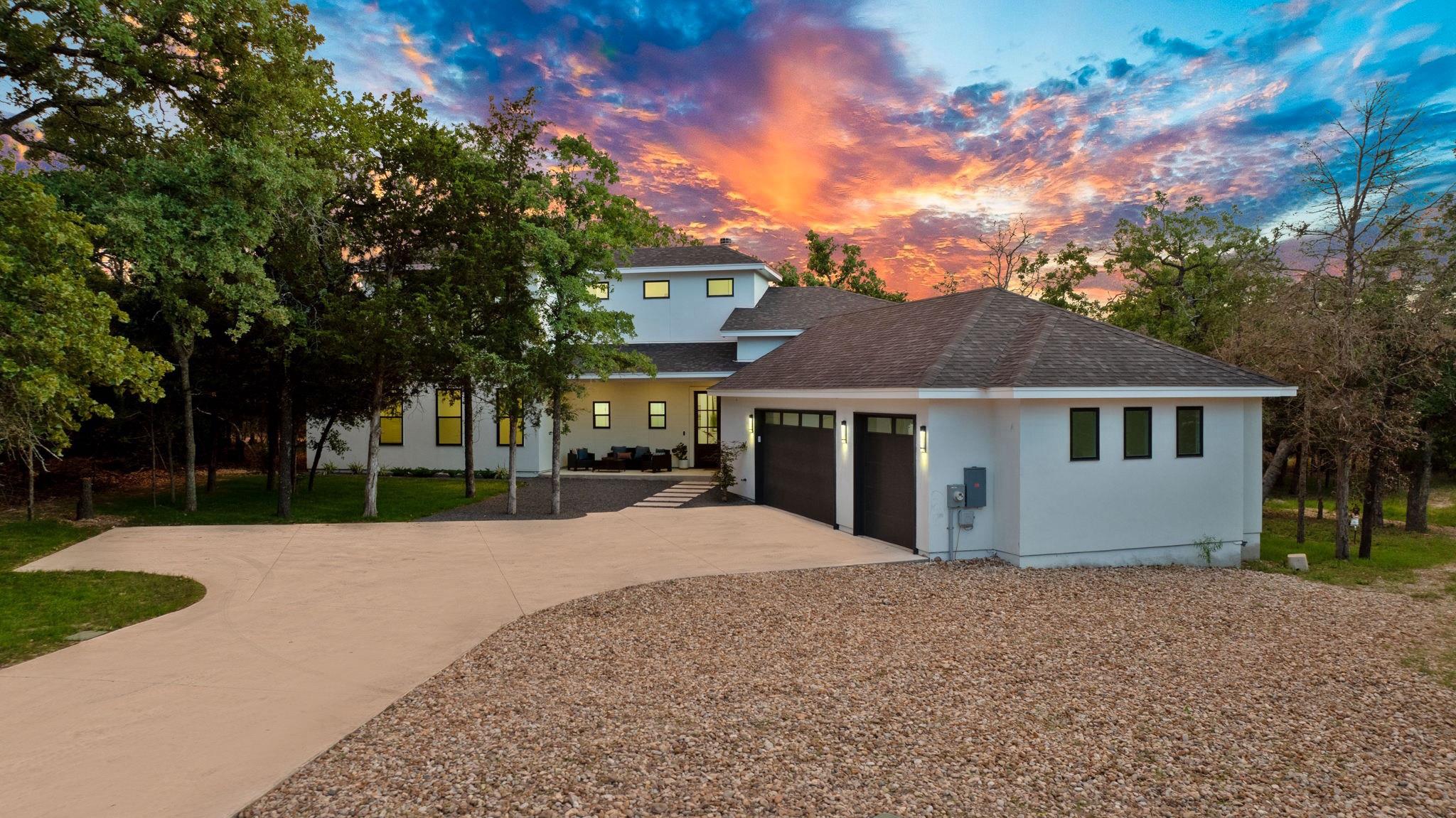 103 Mills Xing Property Photo