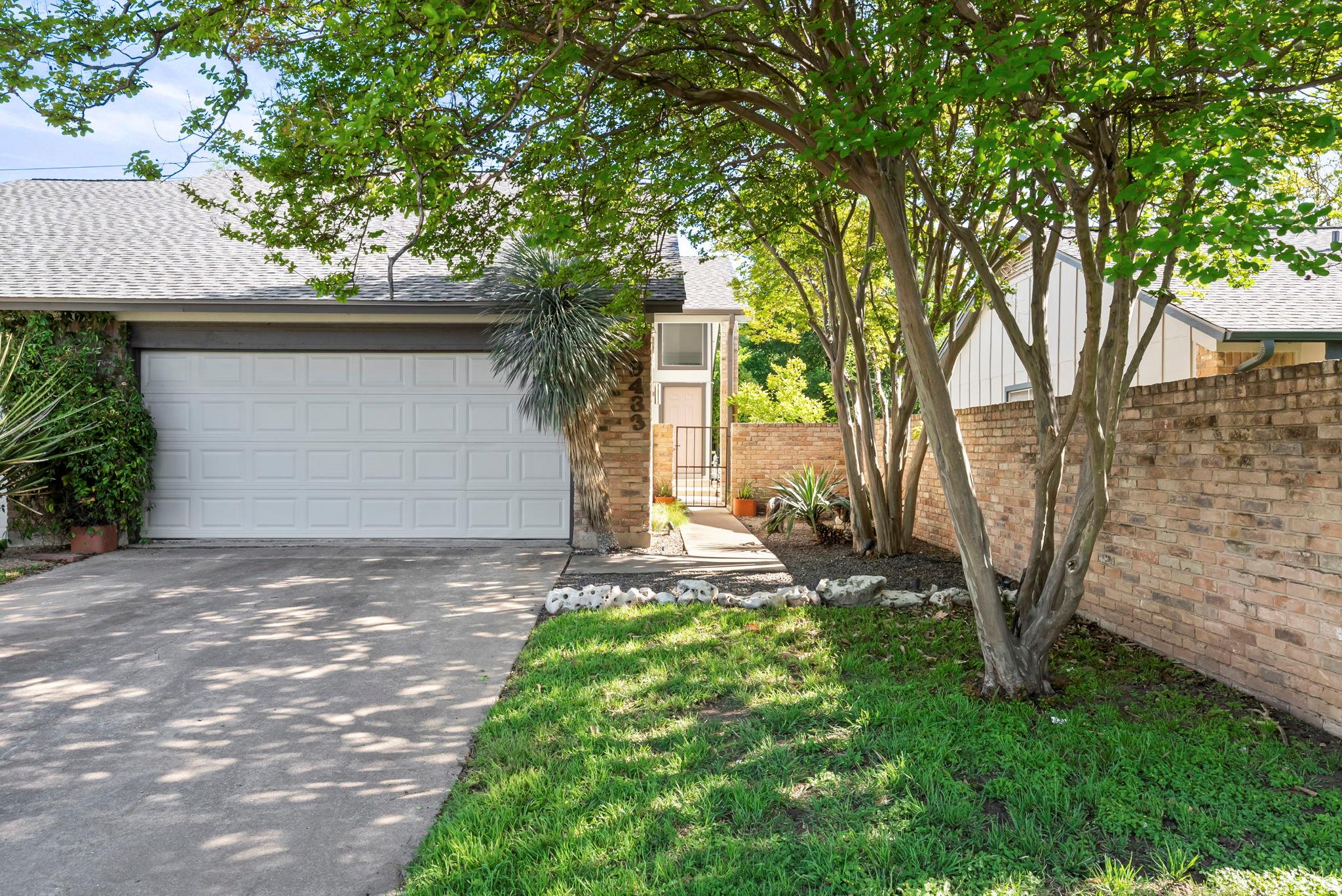 9433 Singing Quail Dr Property Photo 2