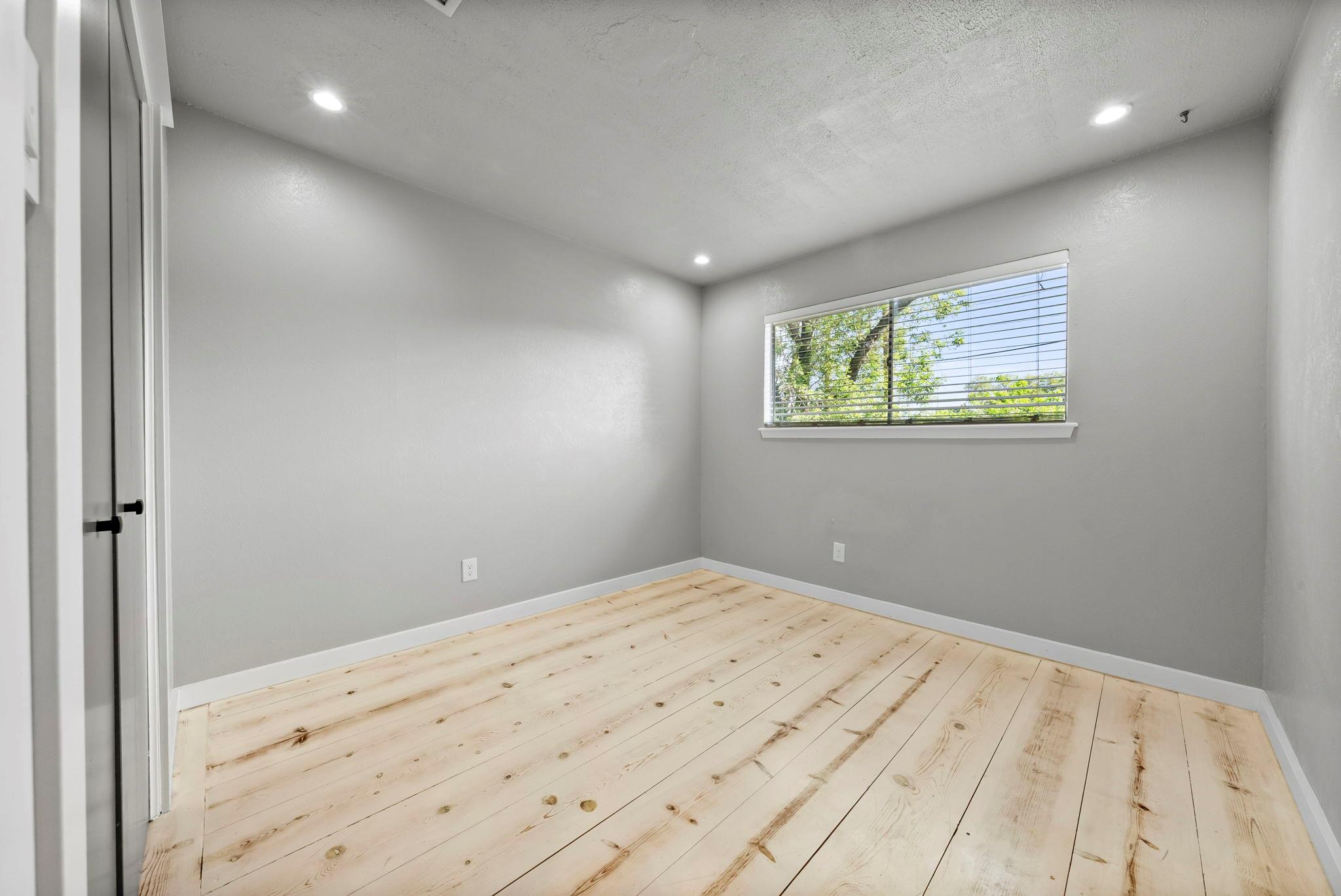 9433 Singing Quail Dr Property Photo 30