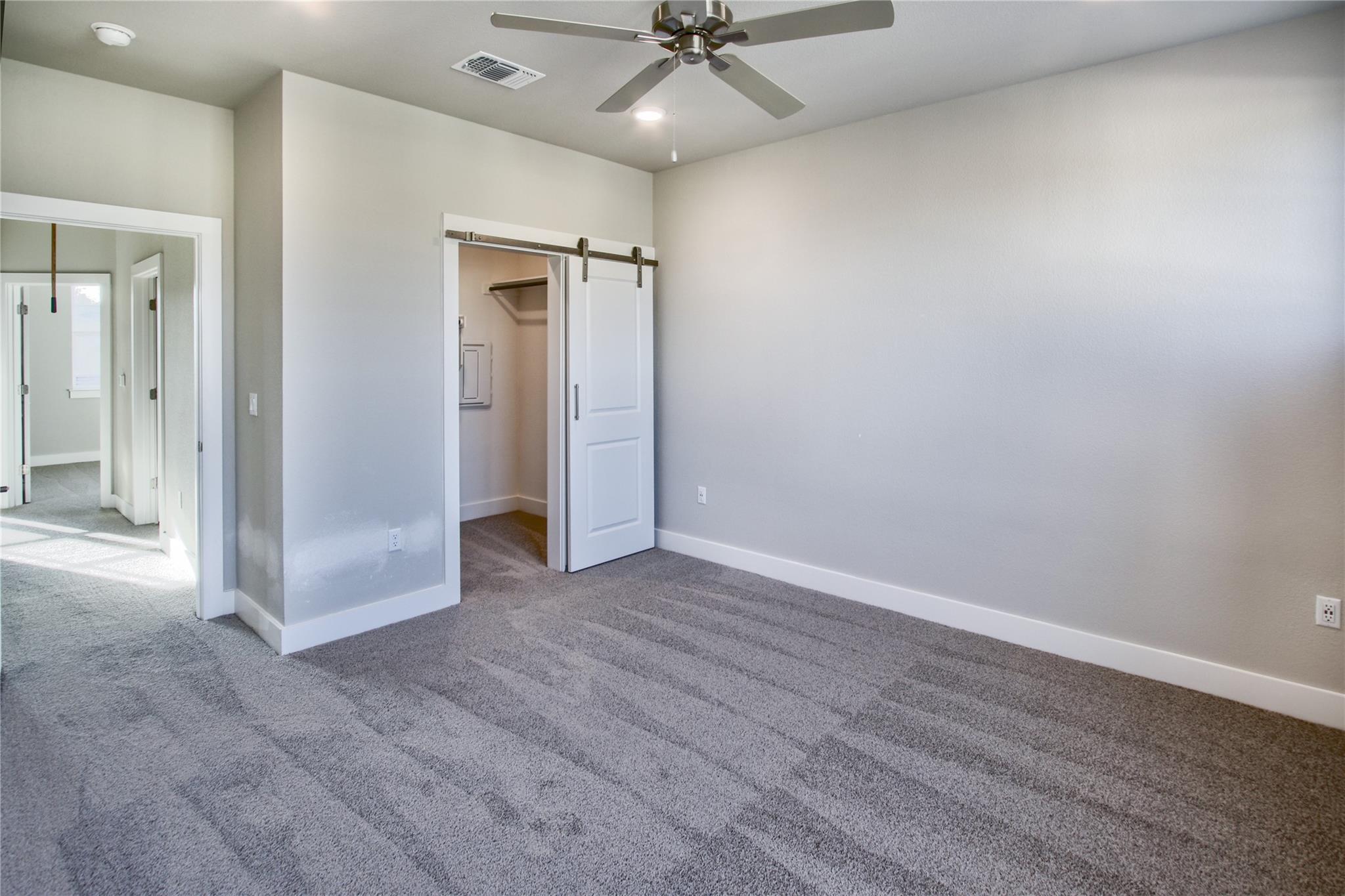5812 Rotunda View Property Photo 11
