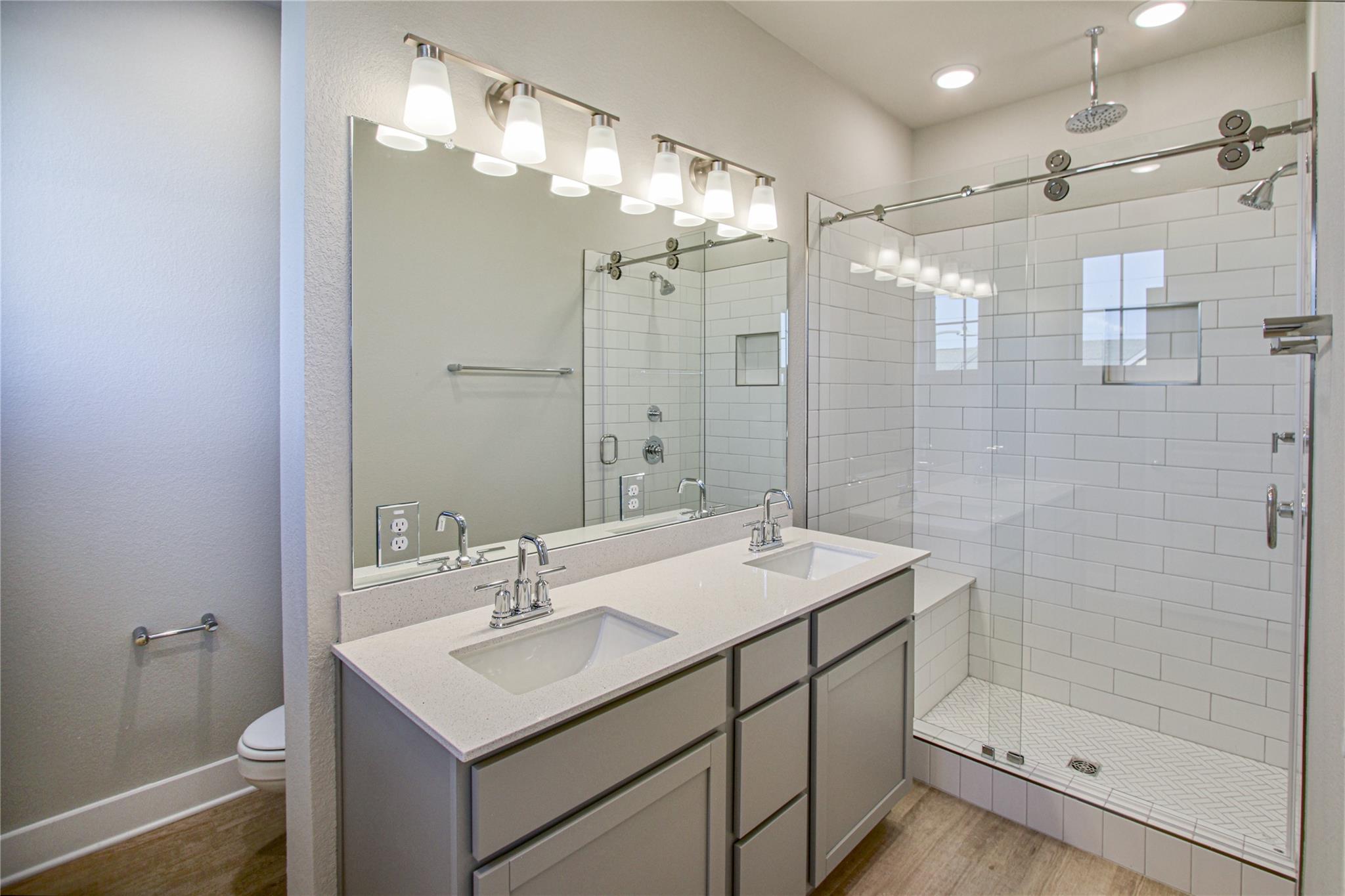5812 Rotunda View Property Photo 12