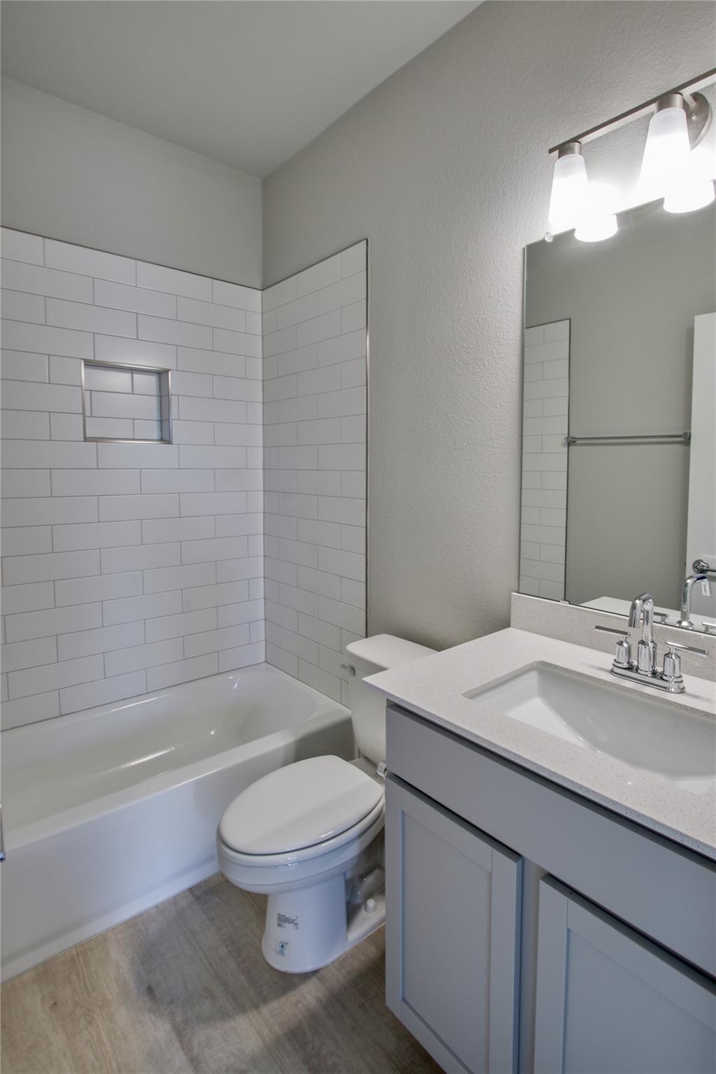 5812 Rotunda View Property Photo 16