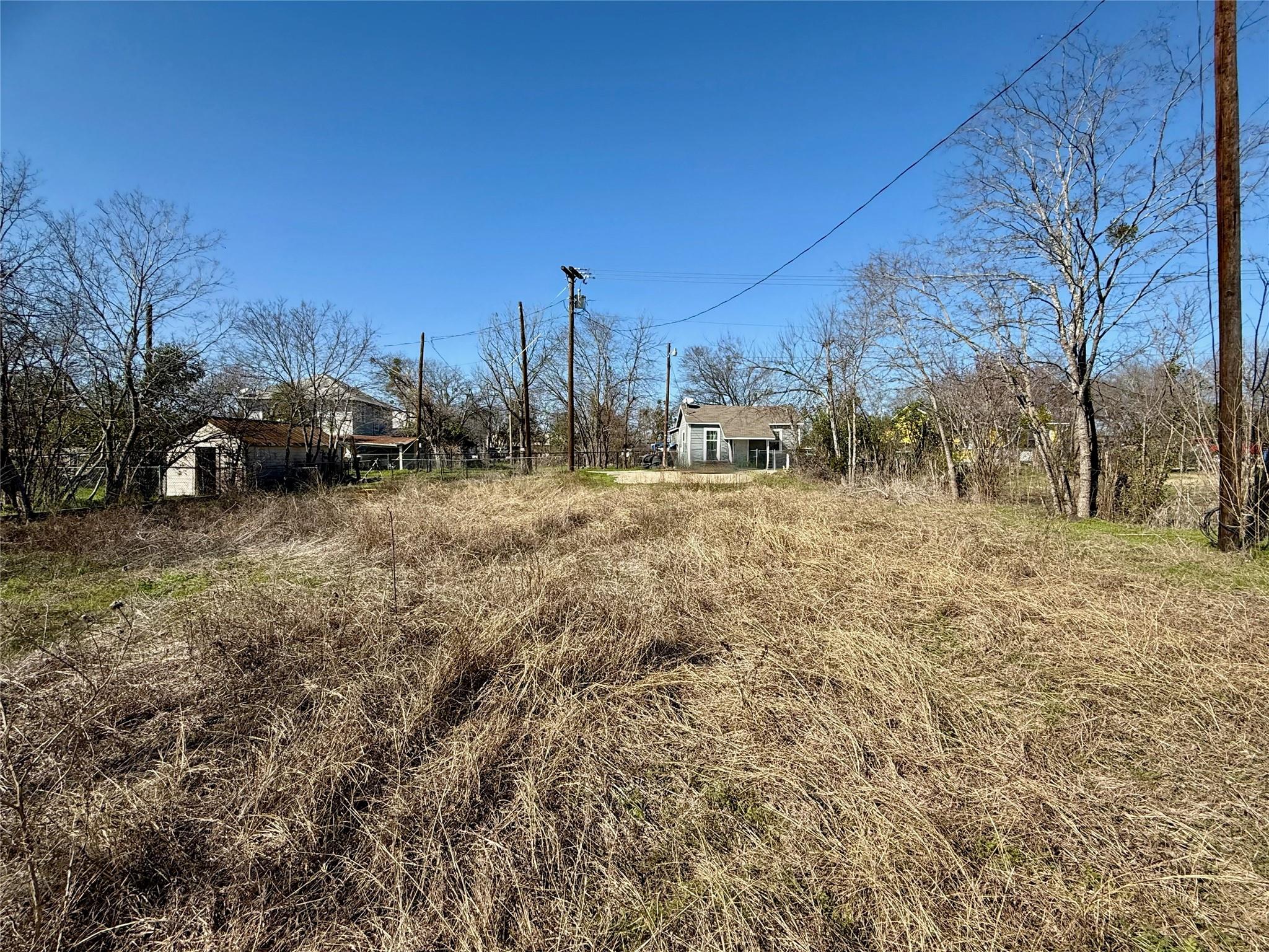 104 Sams St Property Photo 5