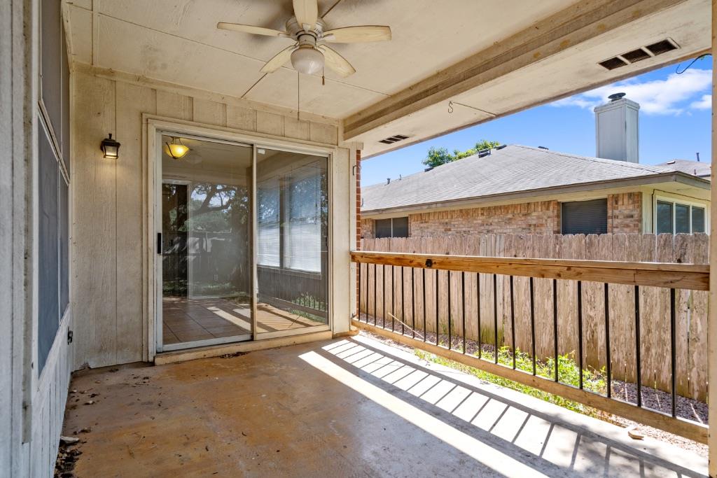 1514 Royce Ln Property Photo 24