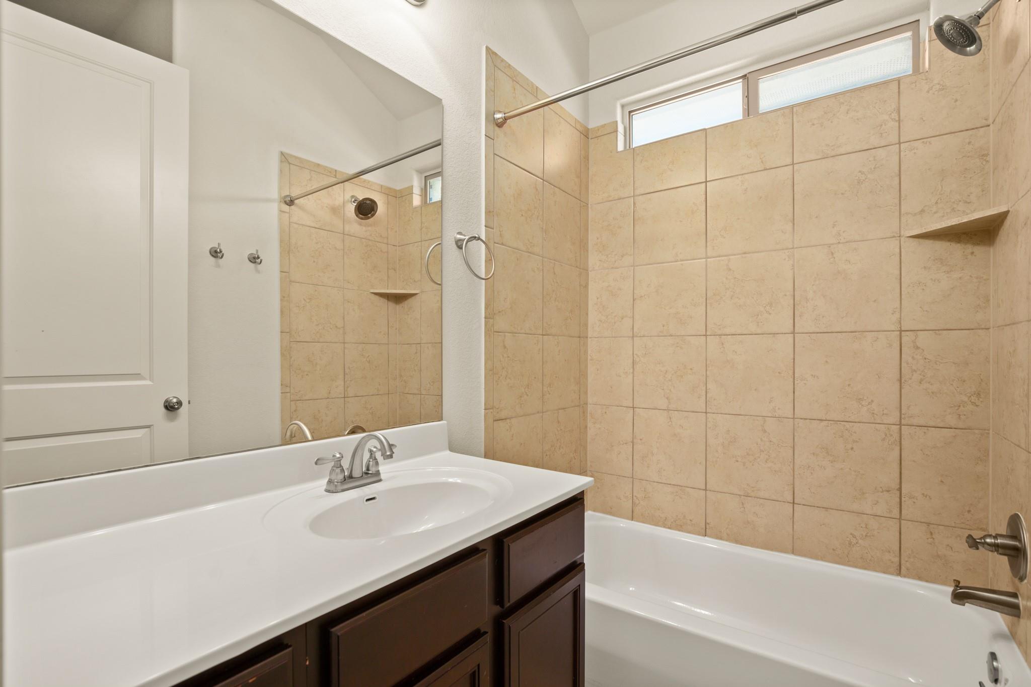 301 Bluff St Property Photo 26
