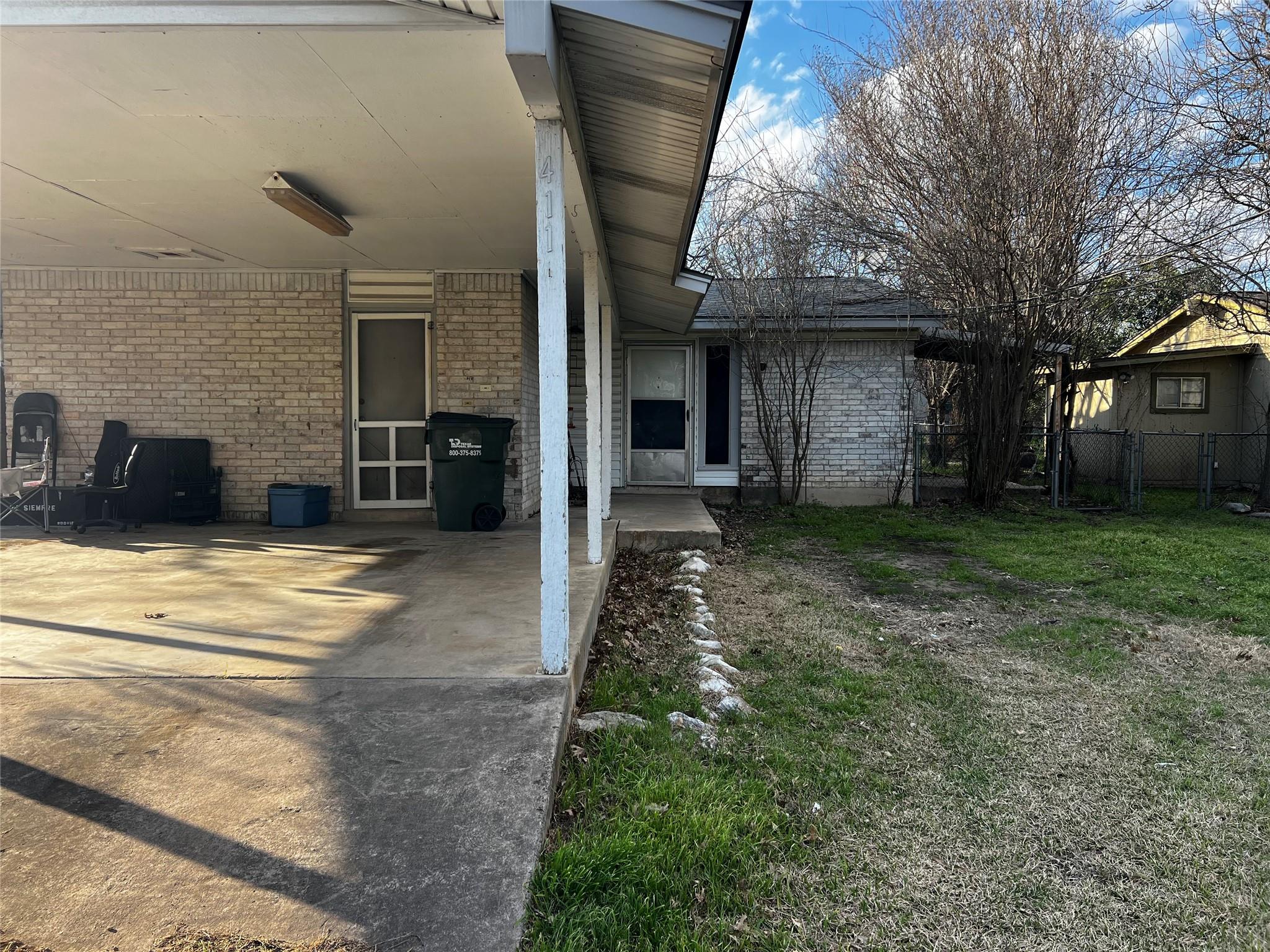 409-411-411 Live Oak St 411 Property Photo