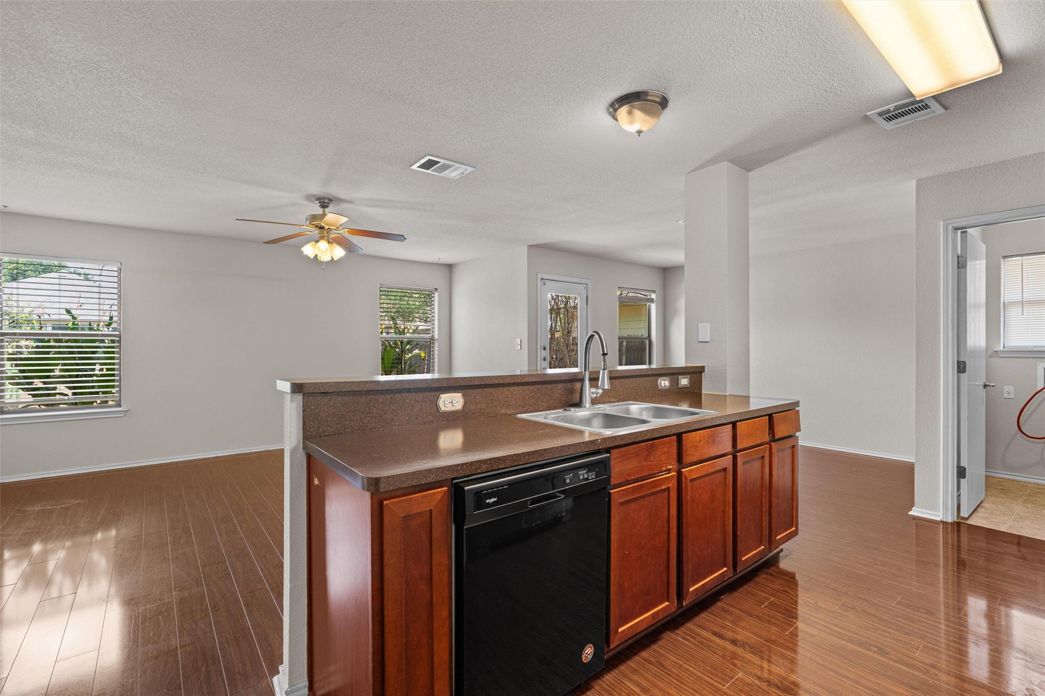 15012 Parrish Ln Property Photo 2