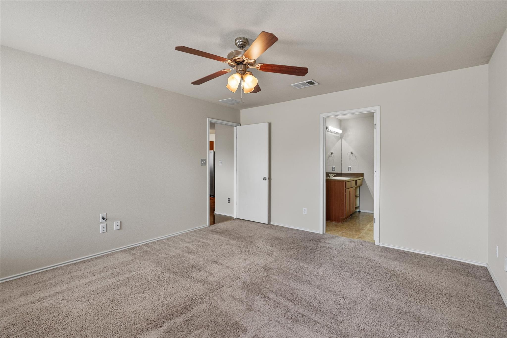 15012 Parrish Ln Property Photo 11