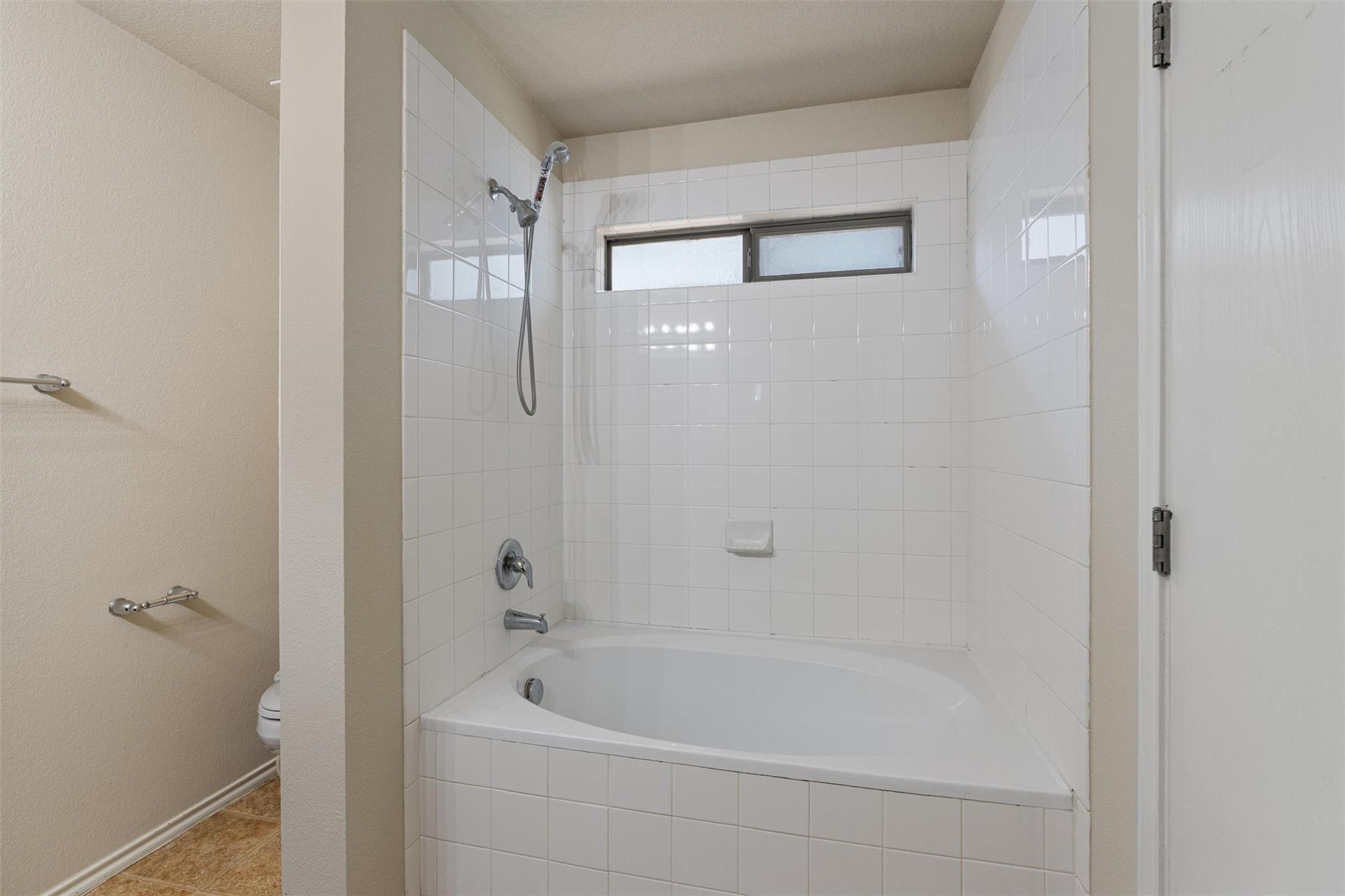 15012 Parrish Ln Property Photo 13