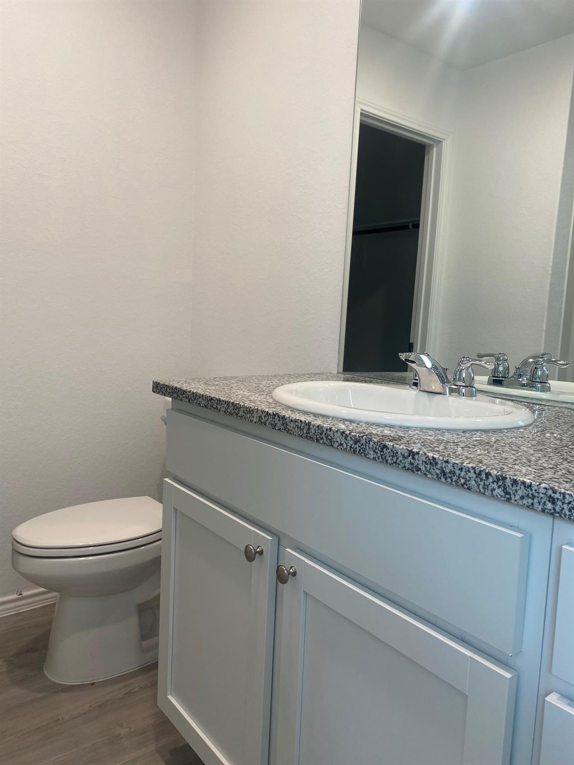 7102 Satellite Way Property Photo 8
