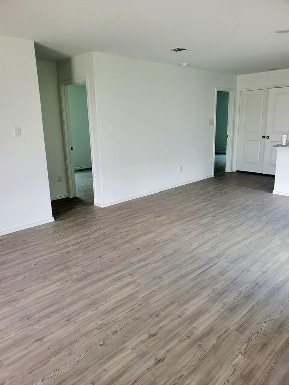 7102 Satellite Way Property Photo 11