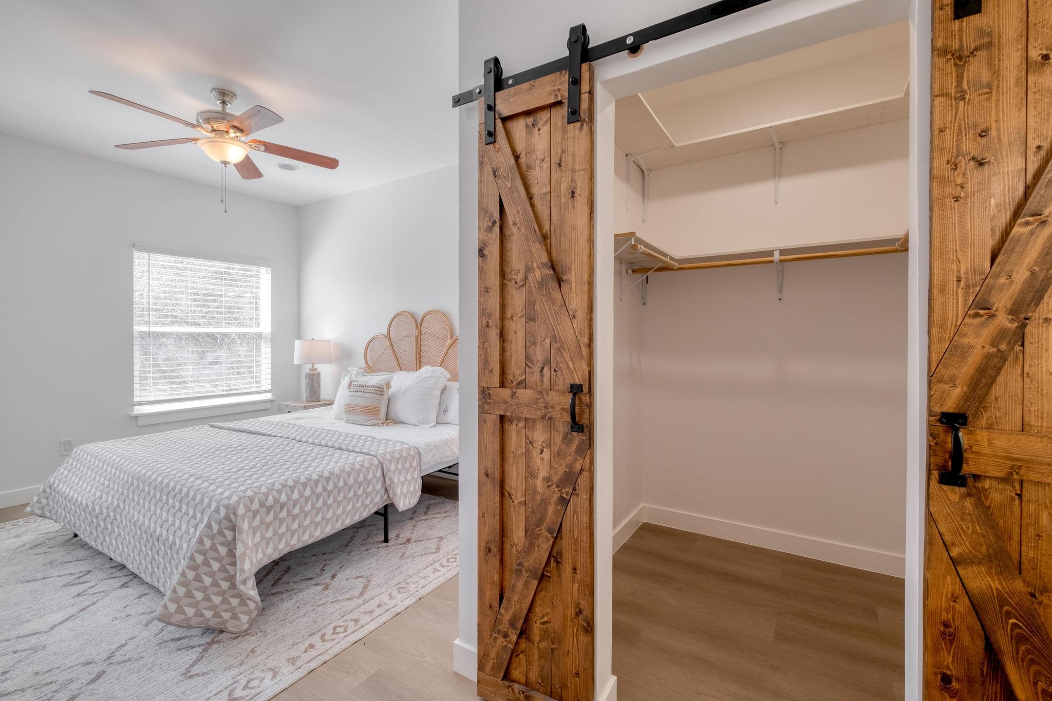12166 Metric Blvd 103 Property Photo 6