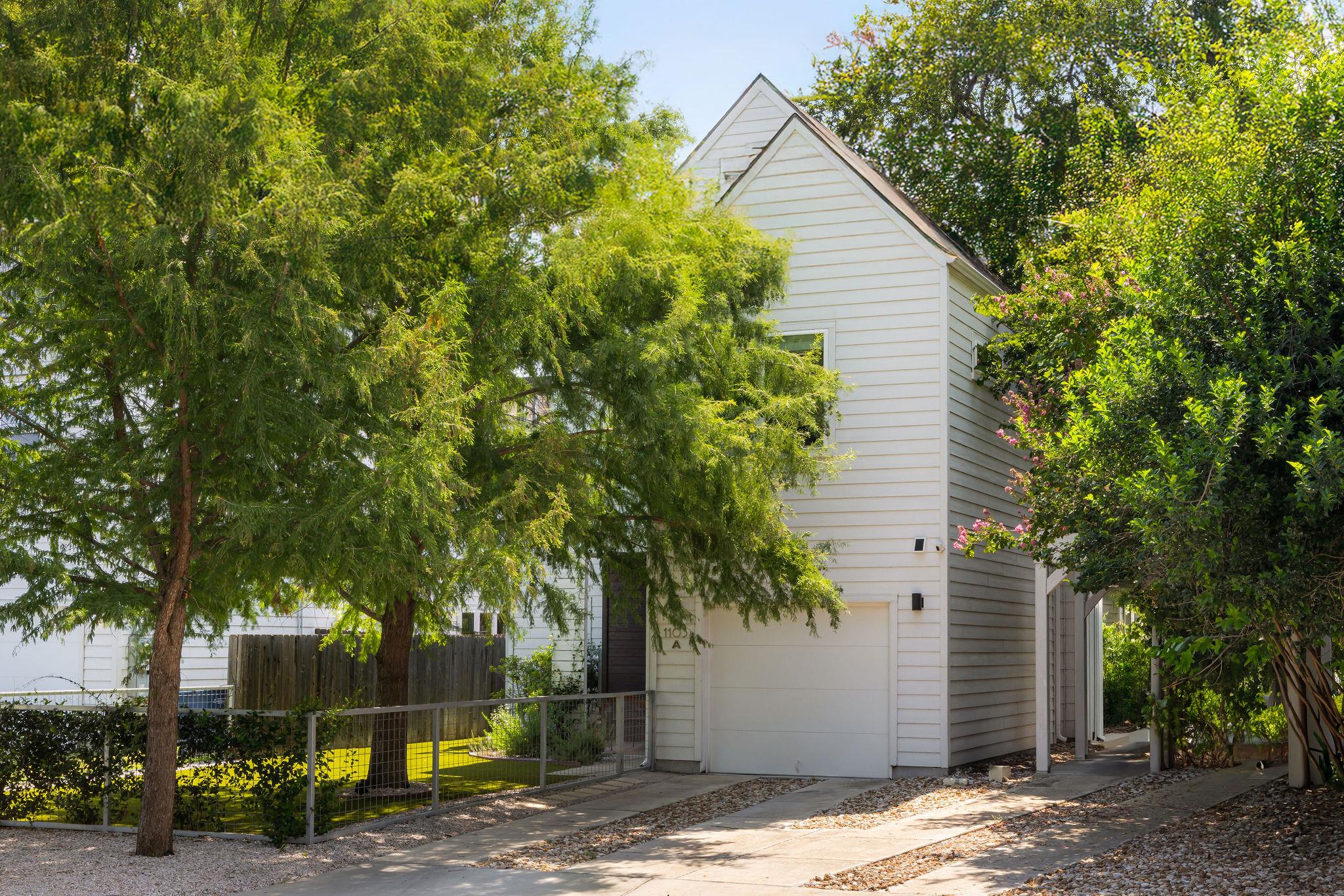 1103 1/2 Fiesta St #A Property Photo 1