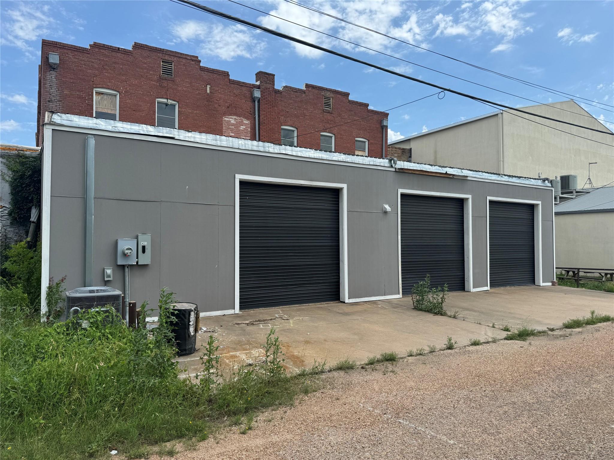 209 Main St. Dr Property Photo 13