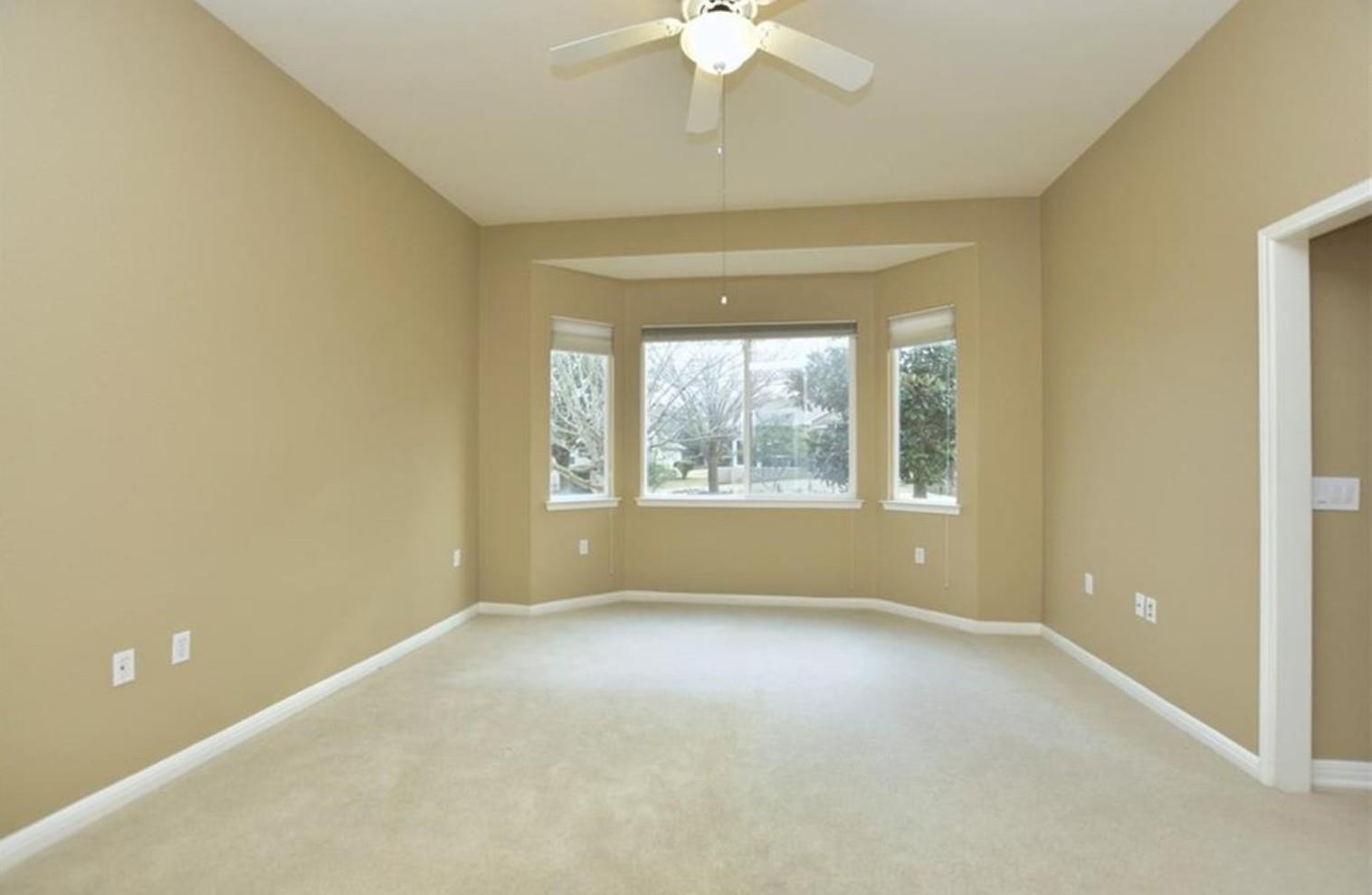 111 Purple Sage Dr Property Photo 12