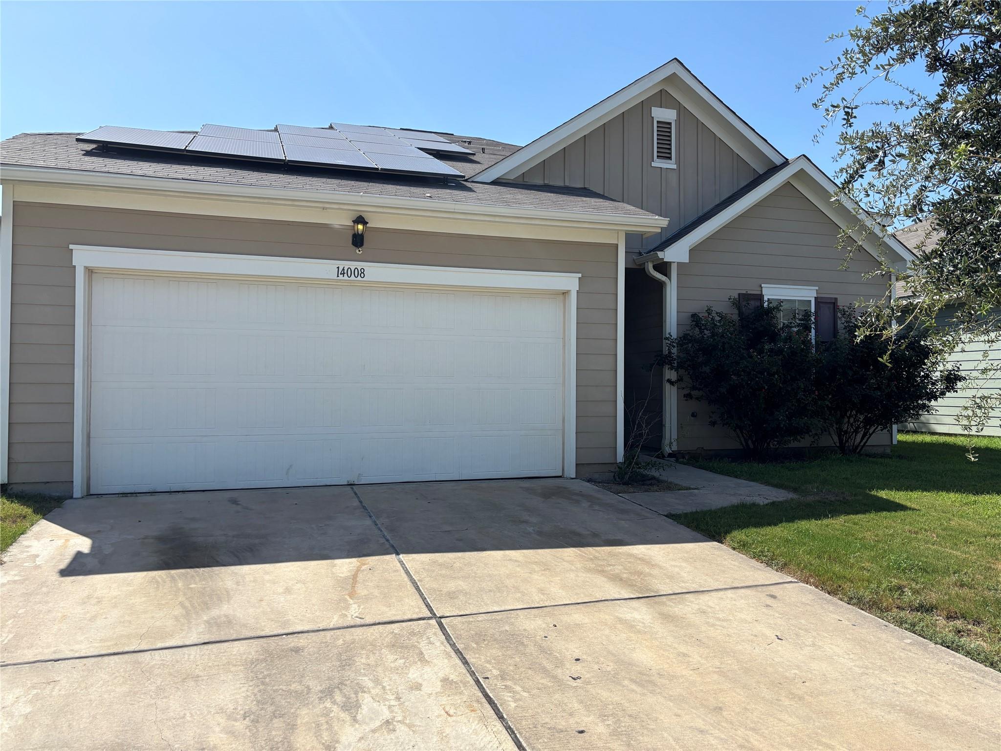 14008 Sherri Berry Way Property Photo 1