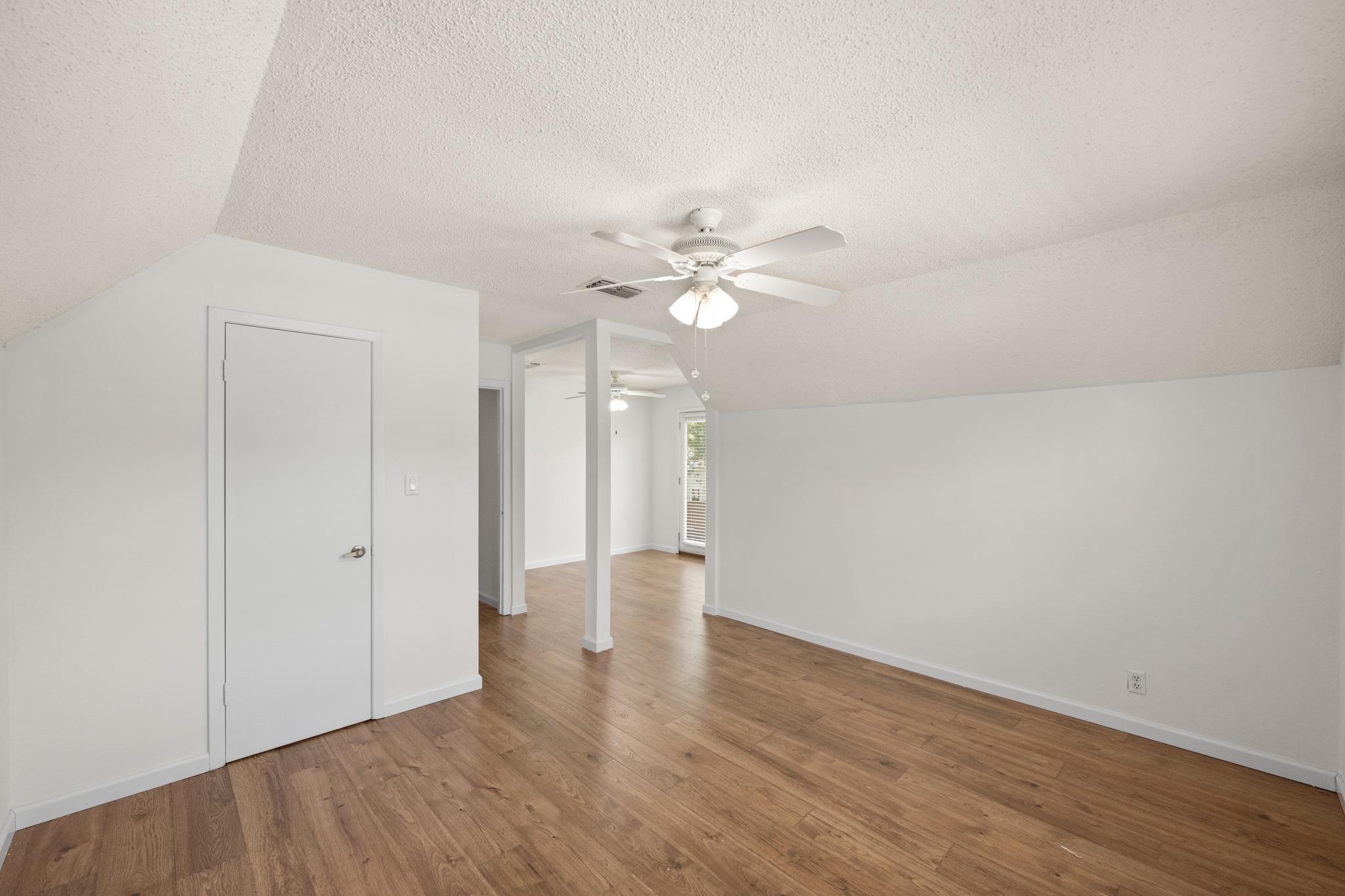 12900 Ben Milam Dr Property Photo 19