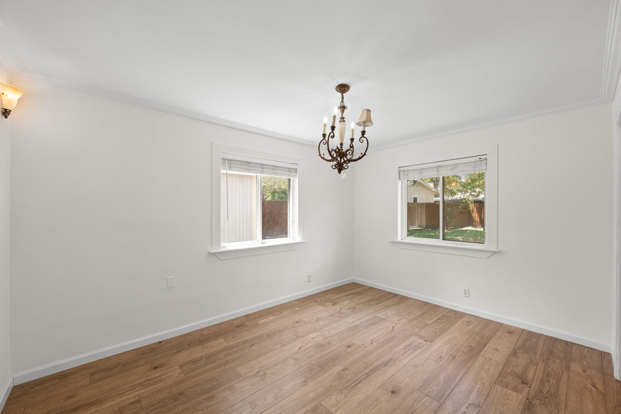 12900 Ben Milam Dr Property Photo 25