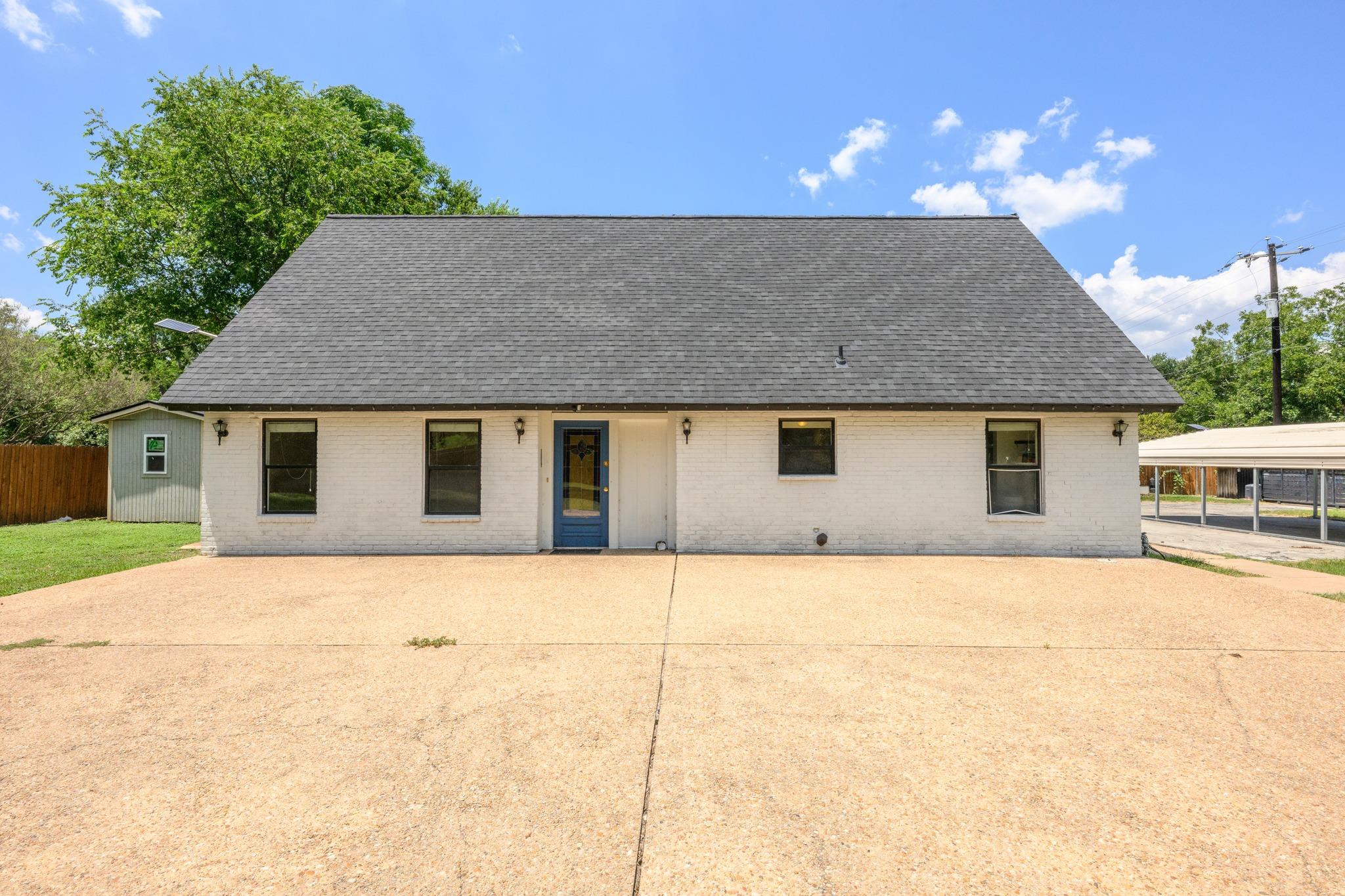 12900 Ben Milam Dr Property Photo 33