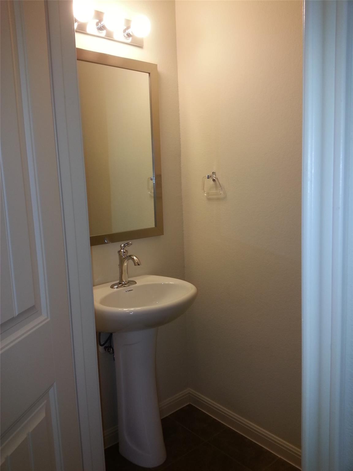 2504 Mcdonald Way Property Photo 22