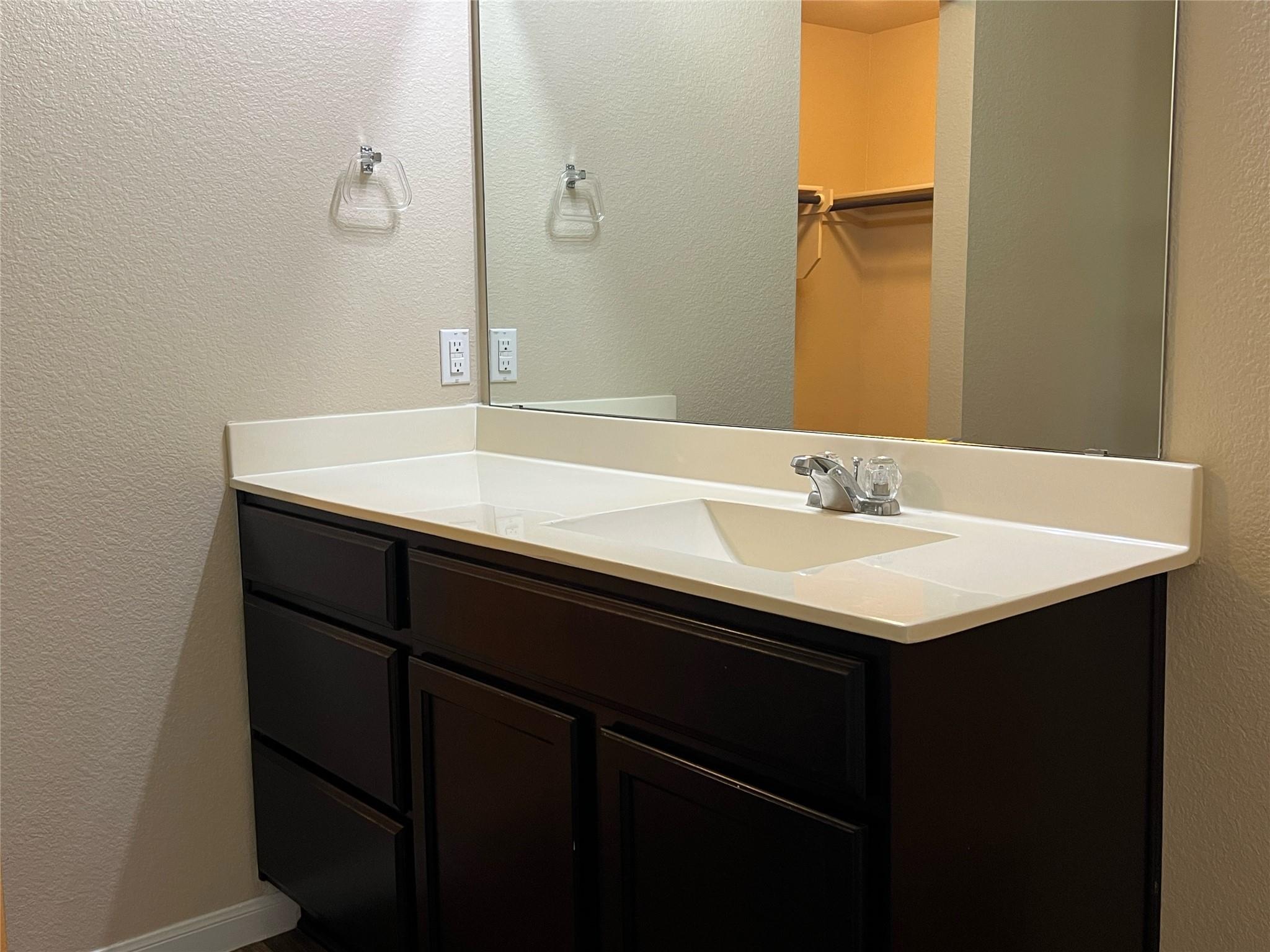 119 Acadia Cv Property Photo 8