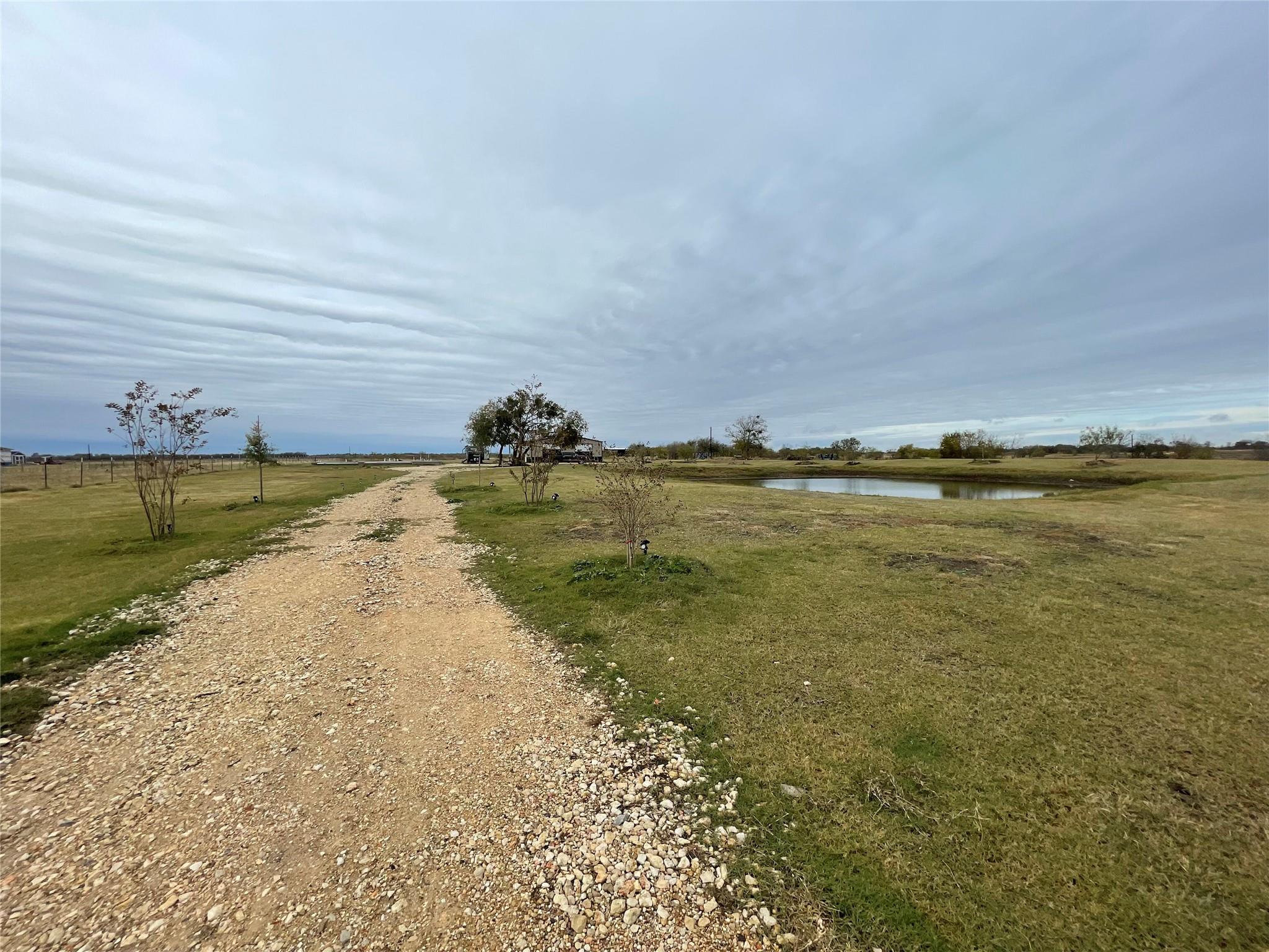 1883 County Road 273 Rd Property Photo 2