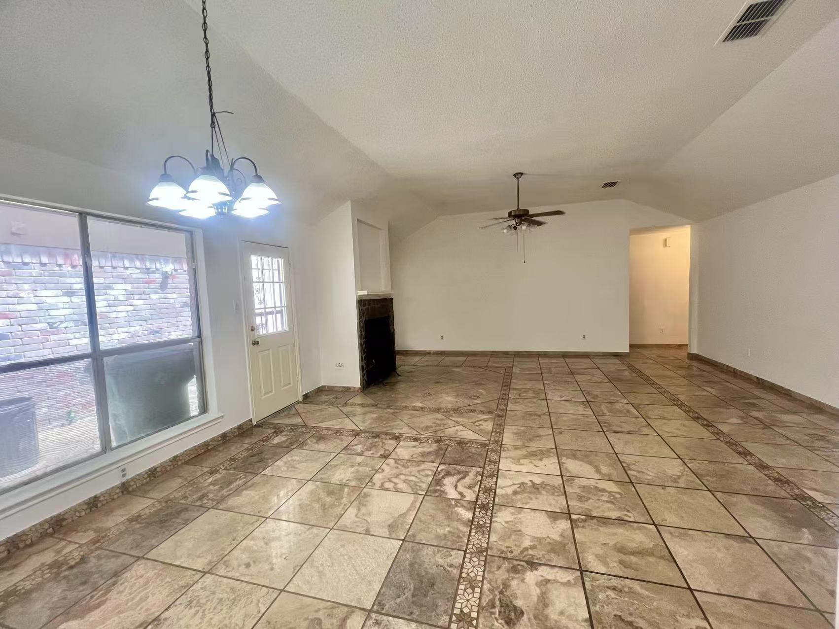 14303 Kincheloe St Property Photo 6