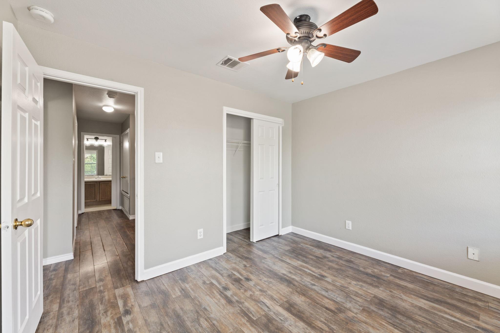 2700 Breezy Point Cv Property Photo 9