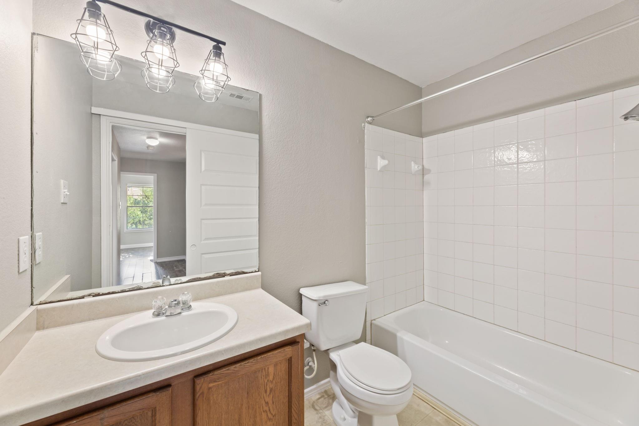 2700 Breezy Point Cv Property Photo 13