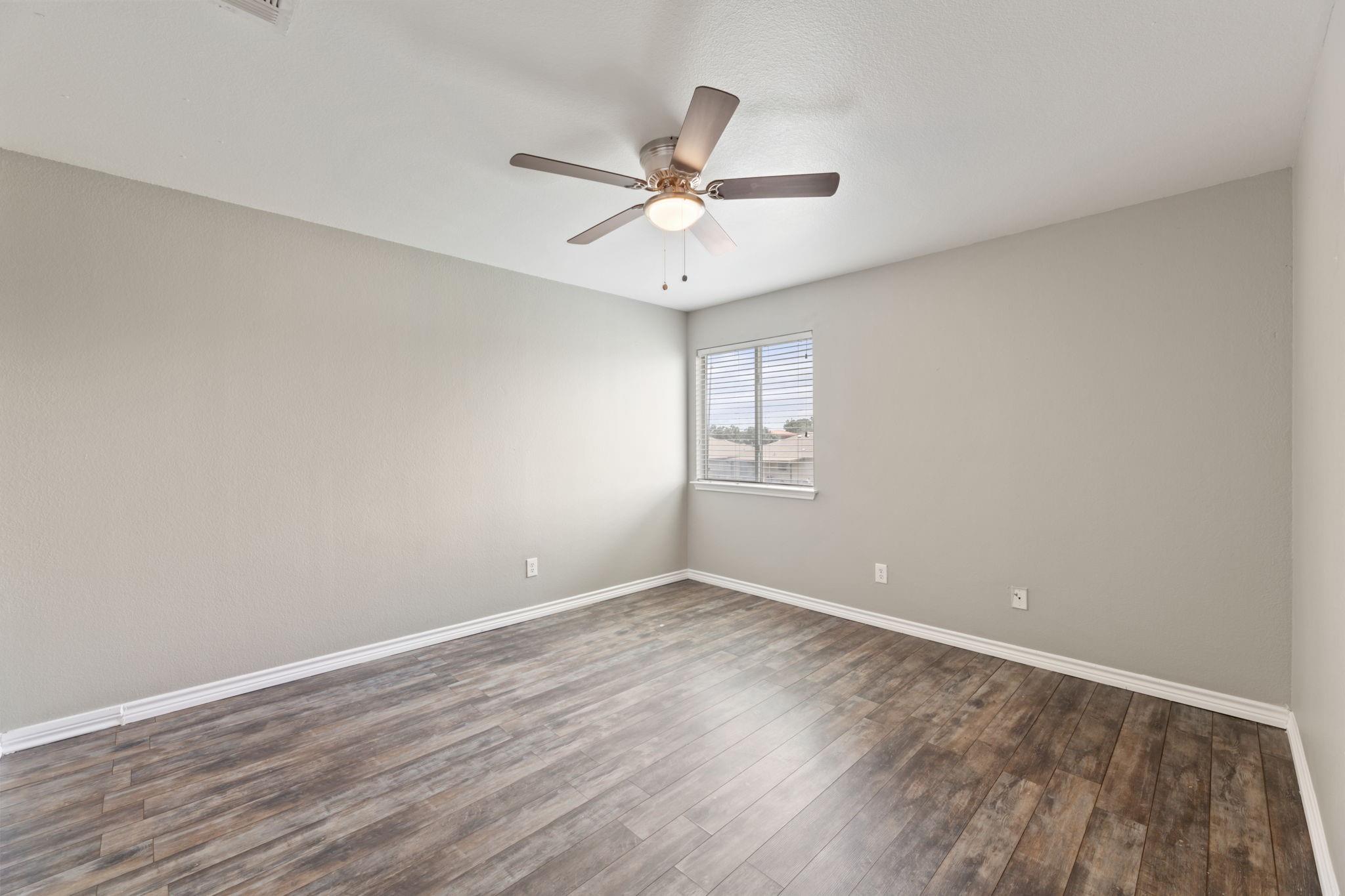 2700 Breezy Point Cv Property Photo 14