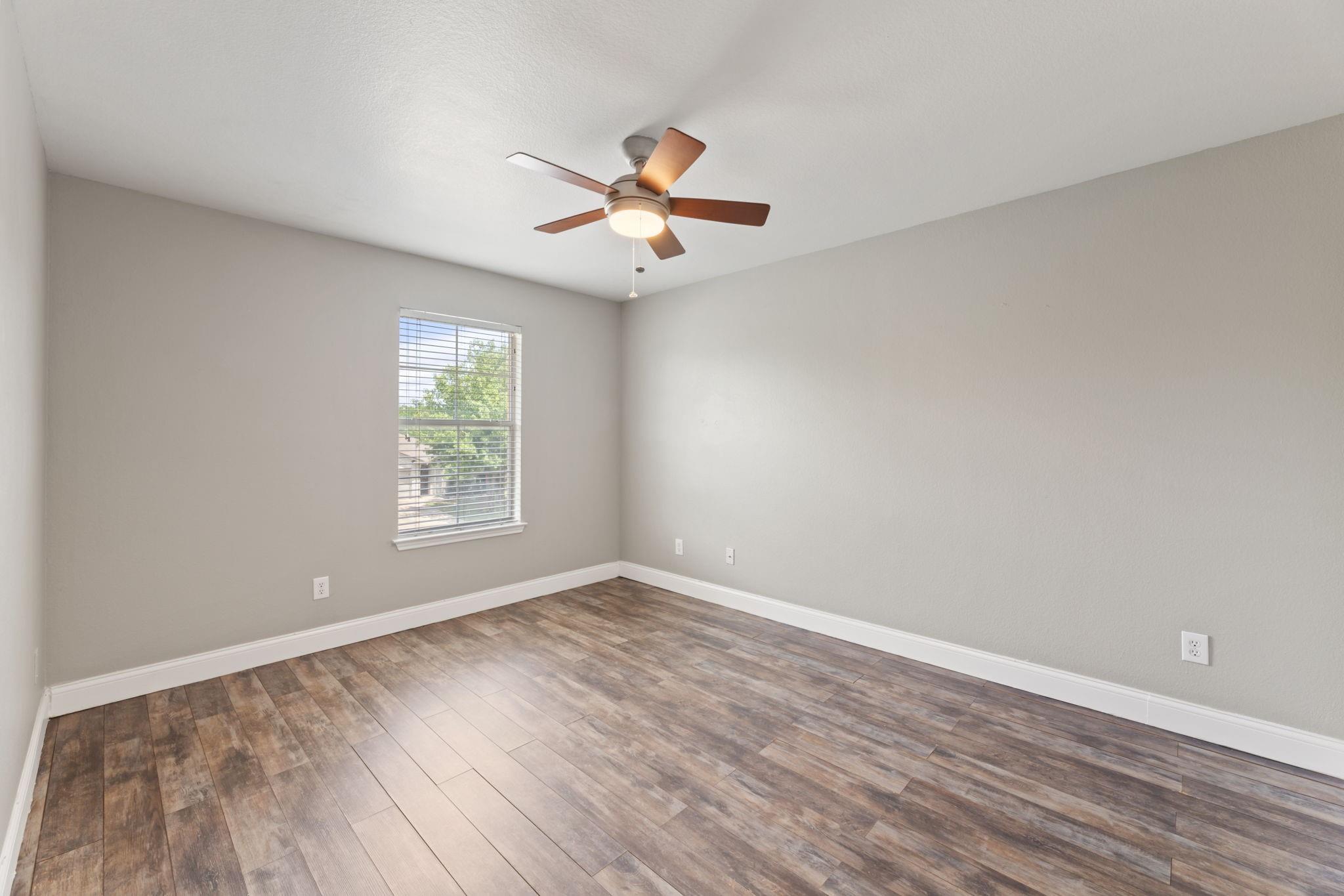 2700 Breezy Point Cv Property Photo 17