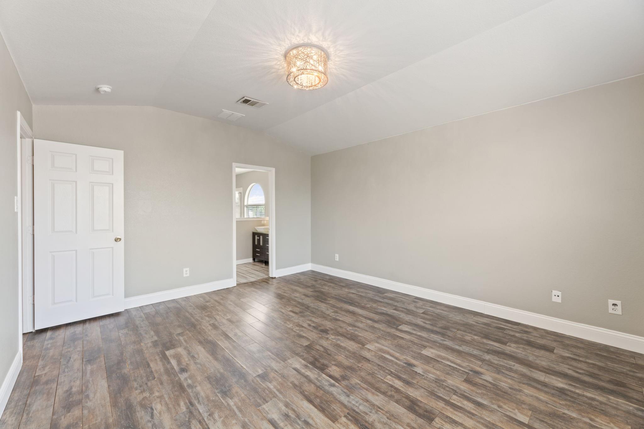 2700 Breezy Point Cv Property Photo 20