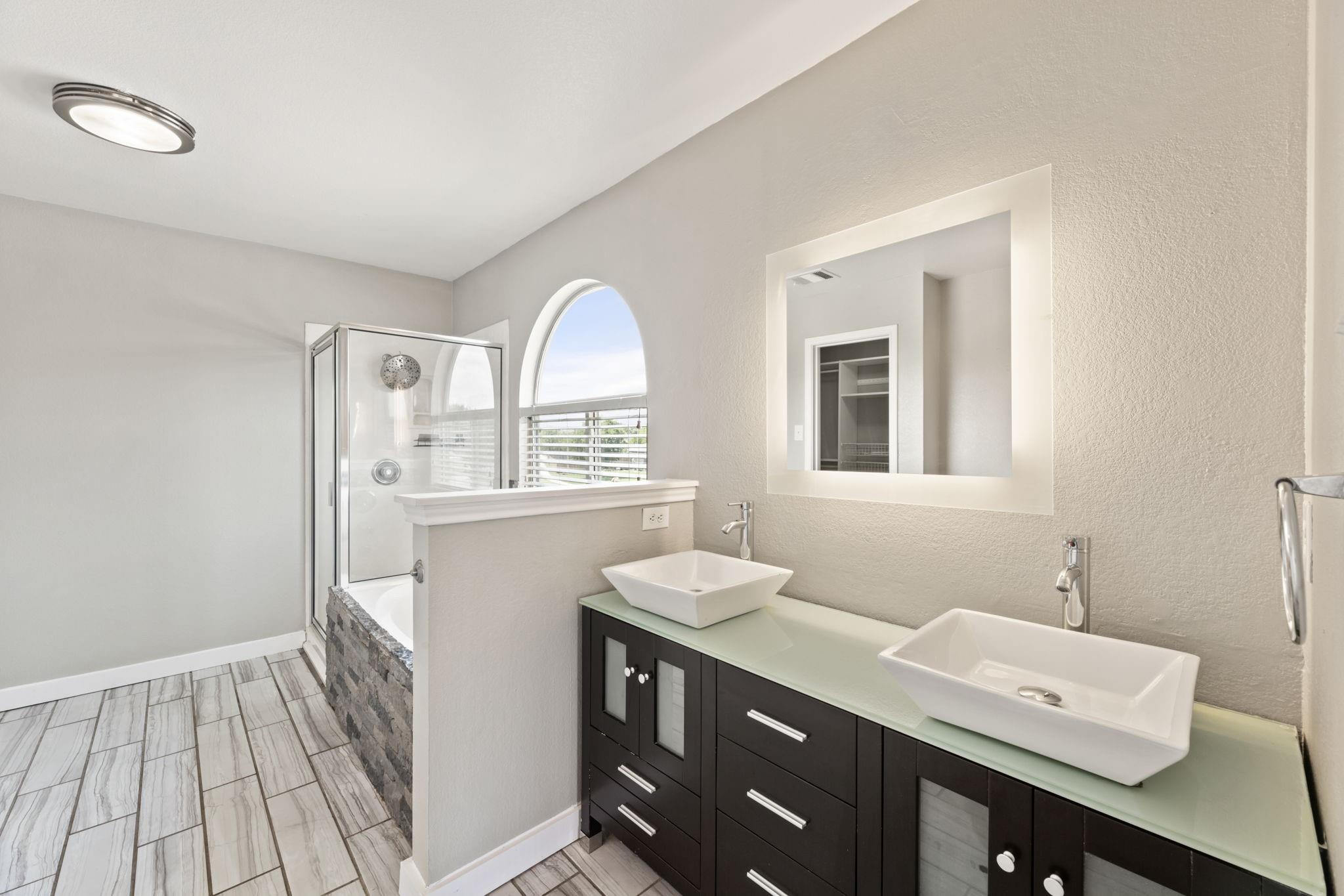 2700 Breezy Point Cv Property Photo 21