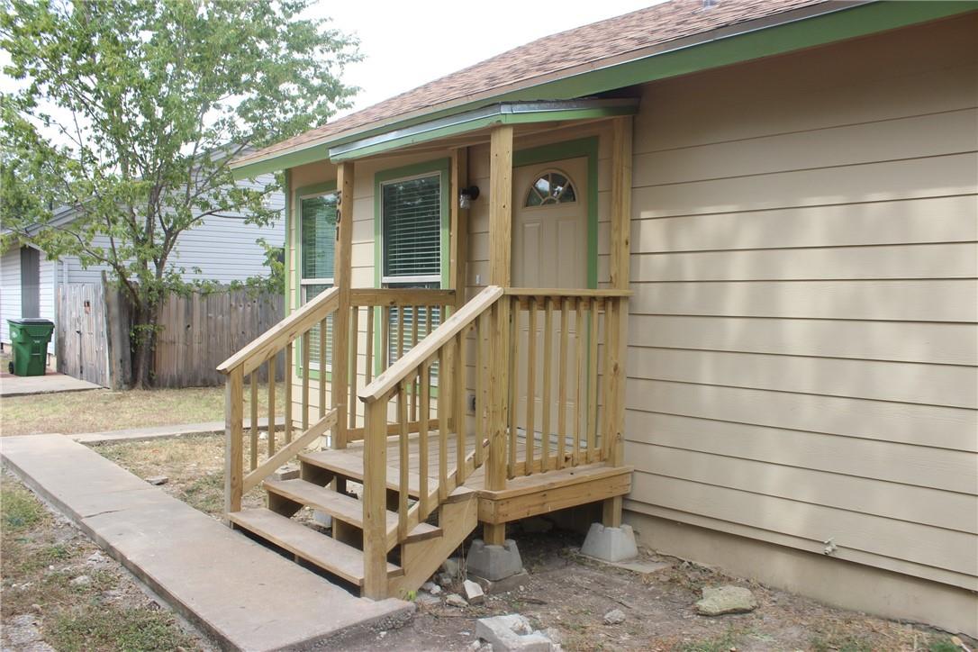 501 N Lampasas St Property Photo 27