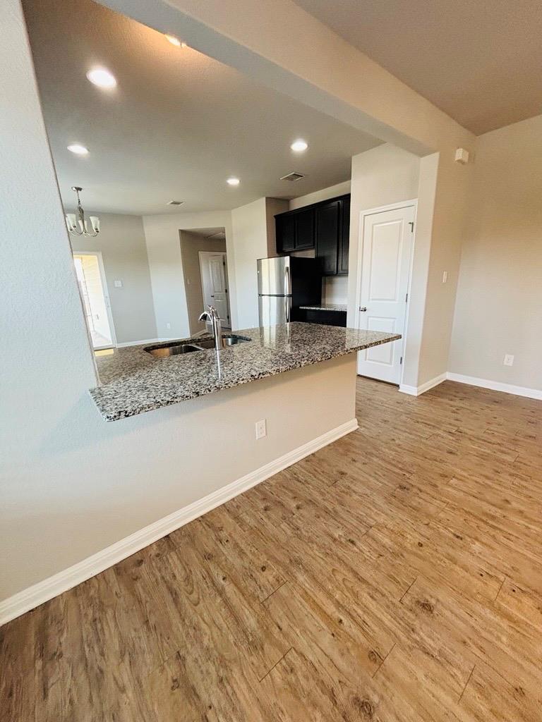 1404 Walden Pond Dr Property Photo 6