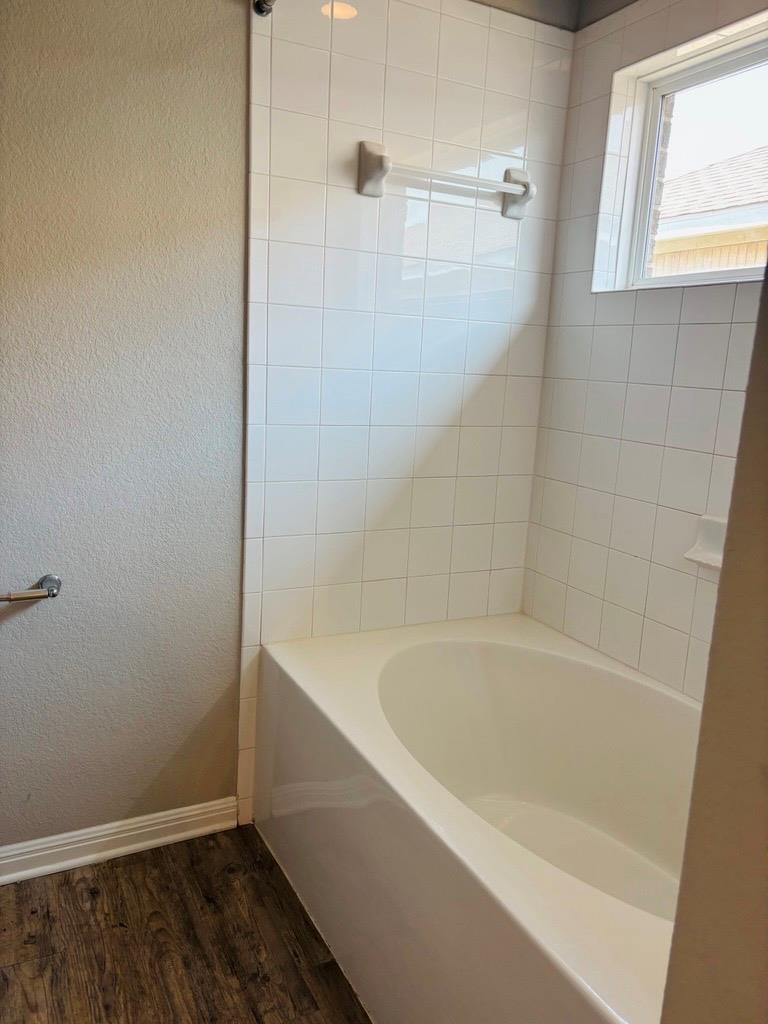 1404 Walden Pond Dr Property Photo 11