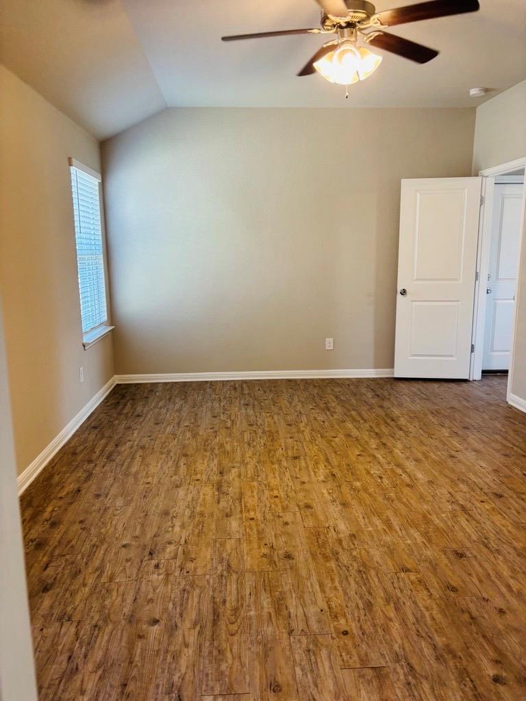 1404 Walden Pond Dr Property Photo 13