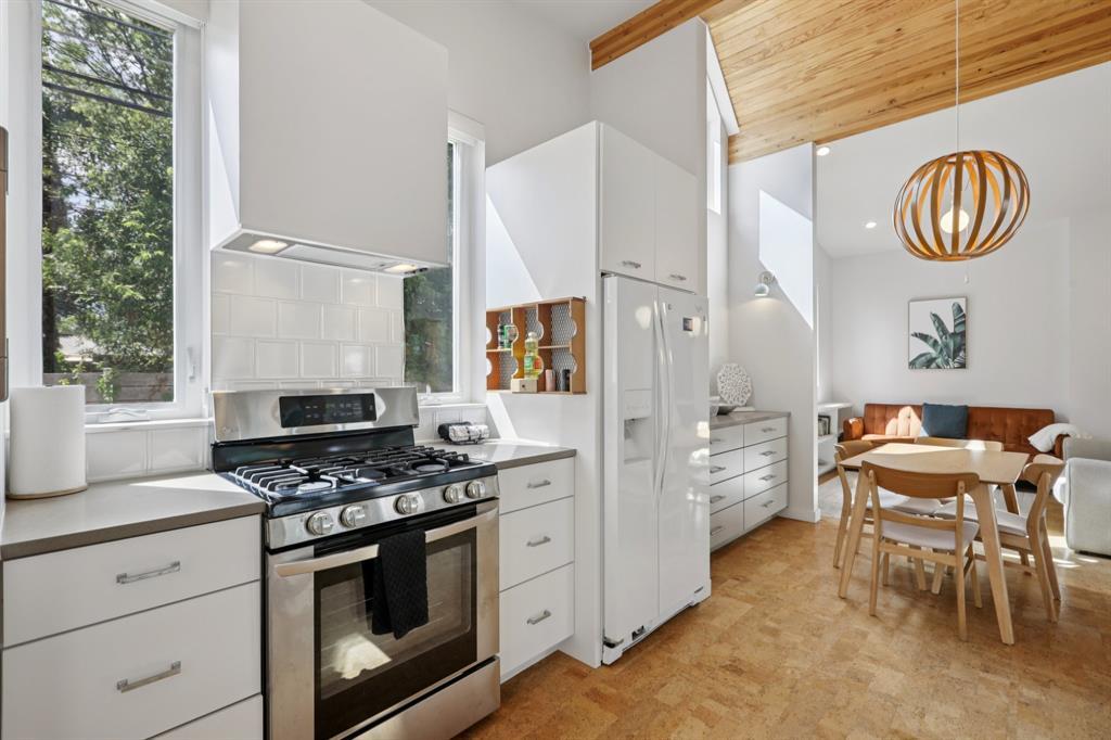 3901 Cherrywood Rd #b Property Photo 10