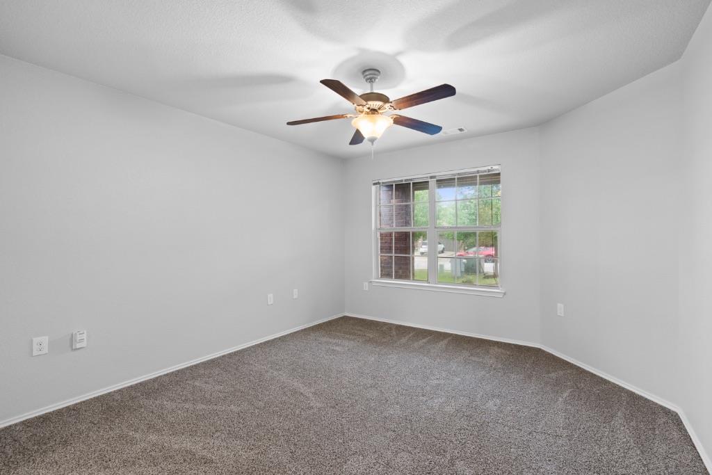 7204 Outfitter Dr Property Photo 12