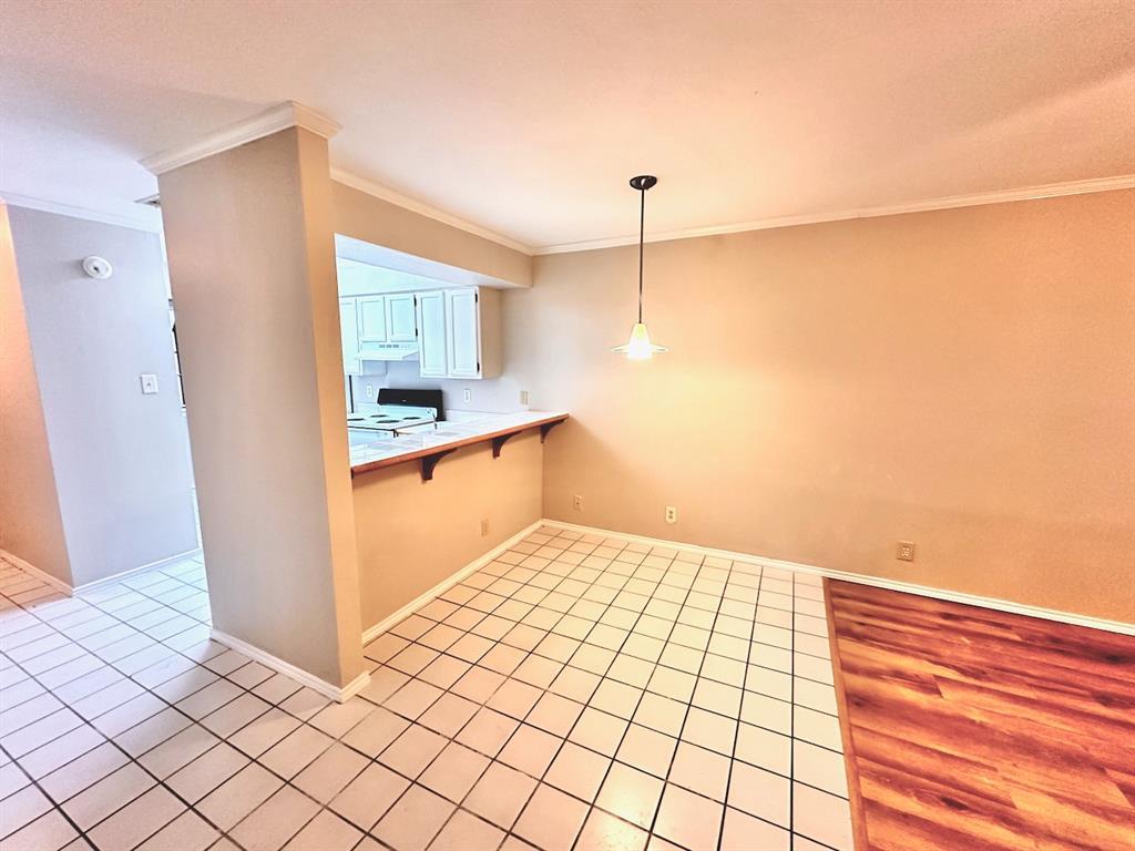 2215 Post Rd #1010 Property Photo 5